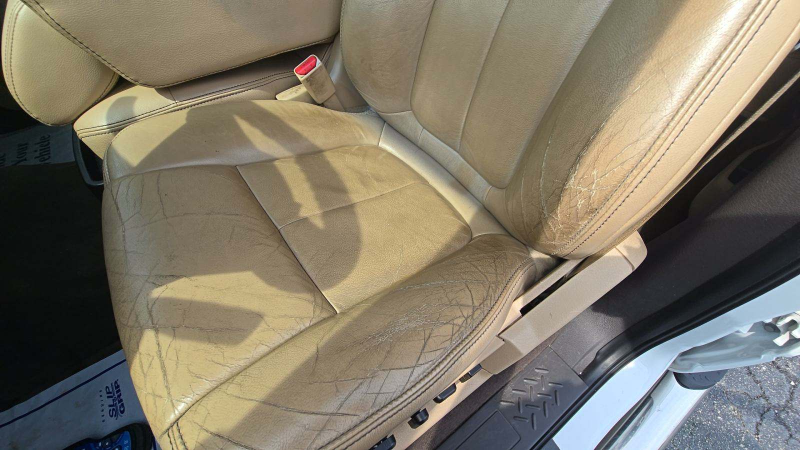 2012 Ford F-150 Lariat RWD