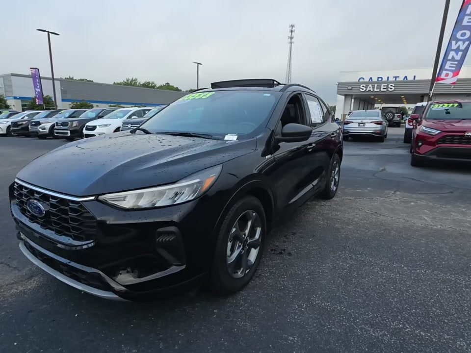 2023 Ford Escape ST-Line FWD