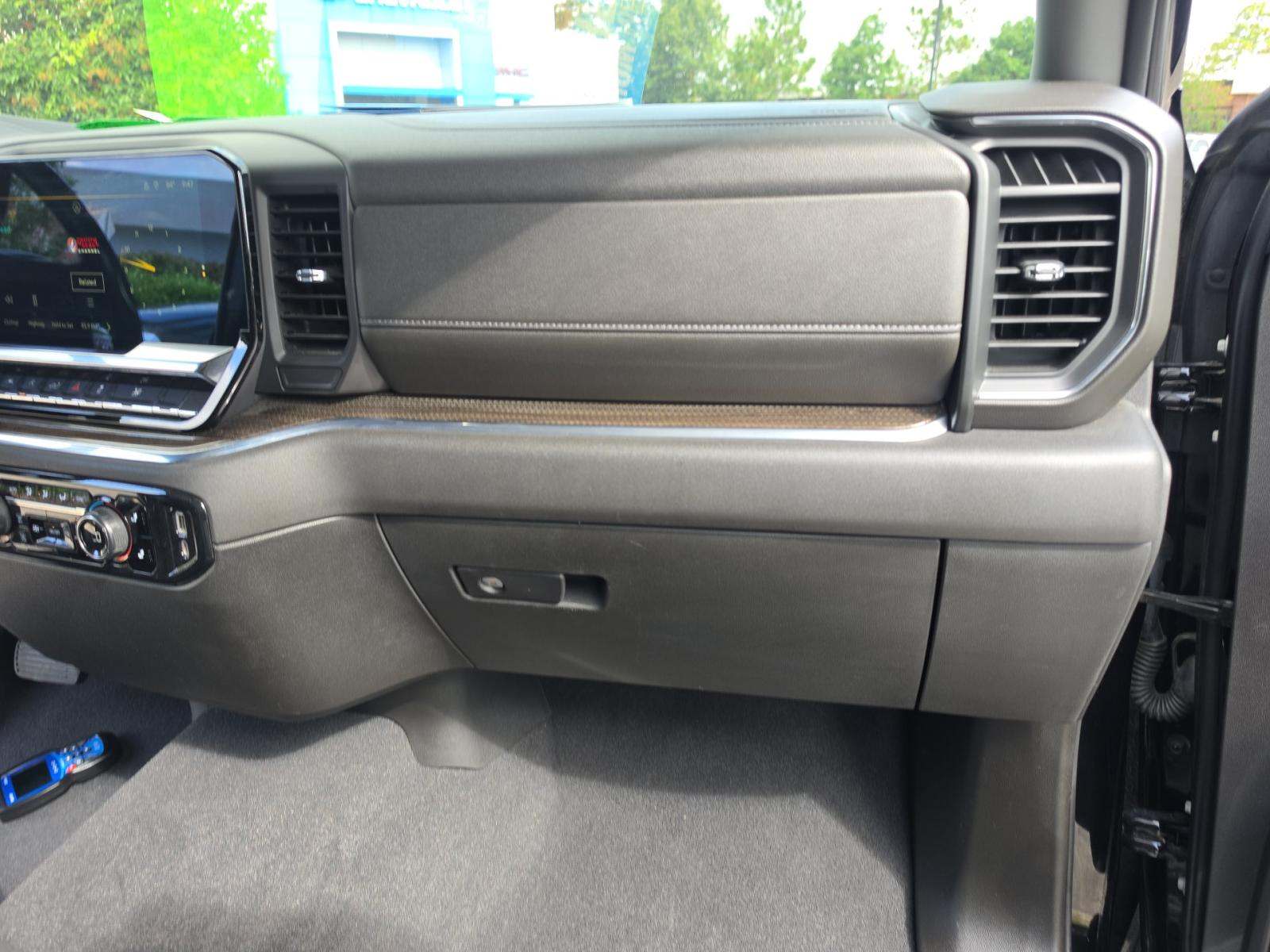 2022 Chevrolet Silverado 1500 RST AWD