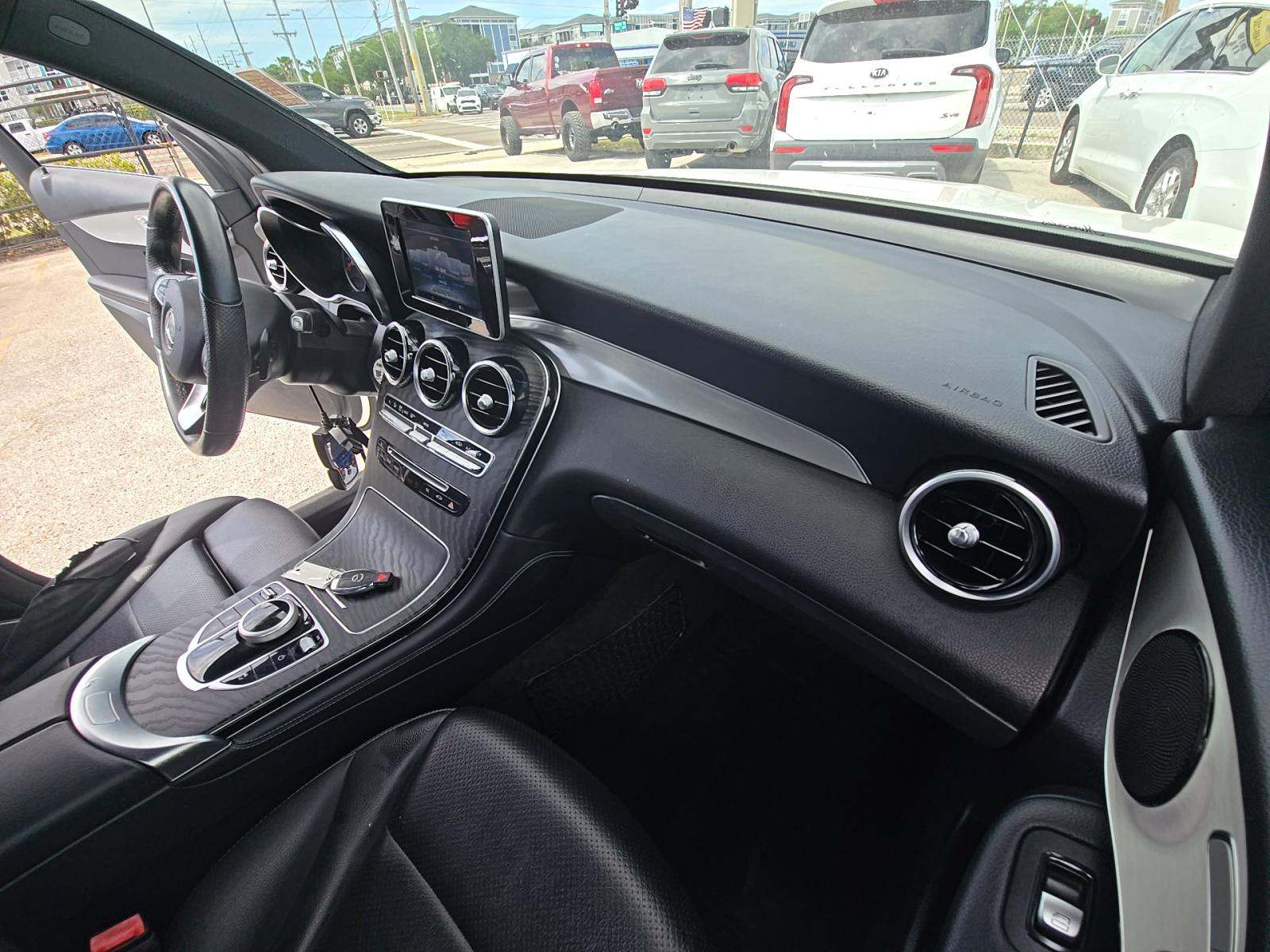 2019 Mercedes-Benz GLC GLC 300 RWD