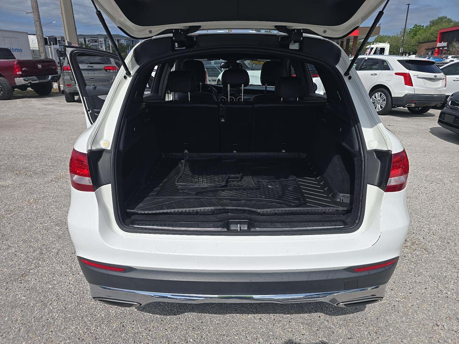 2019 Mercedes-Benz GLC GLC 300 RWD
