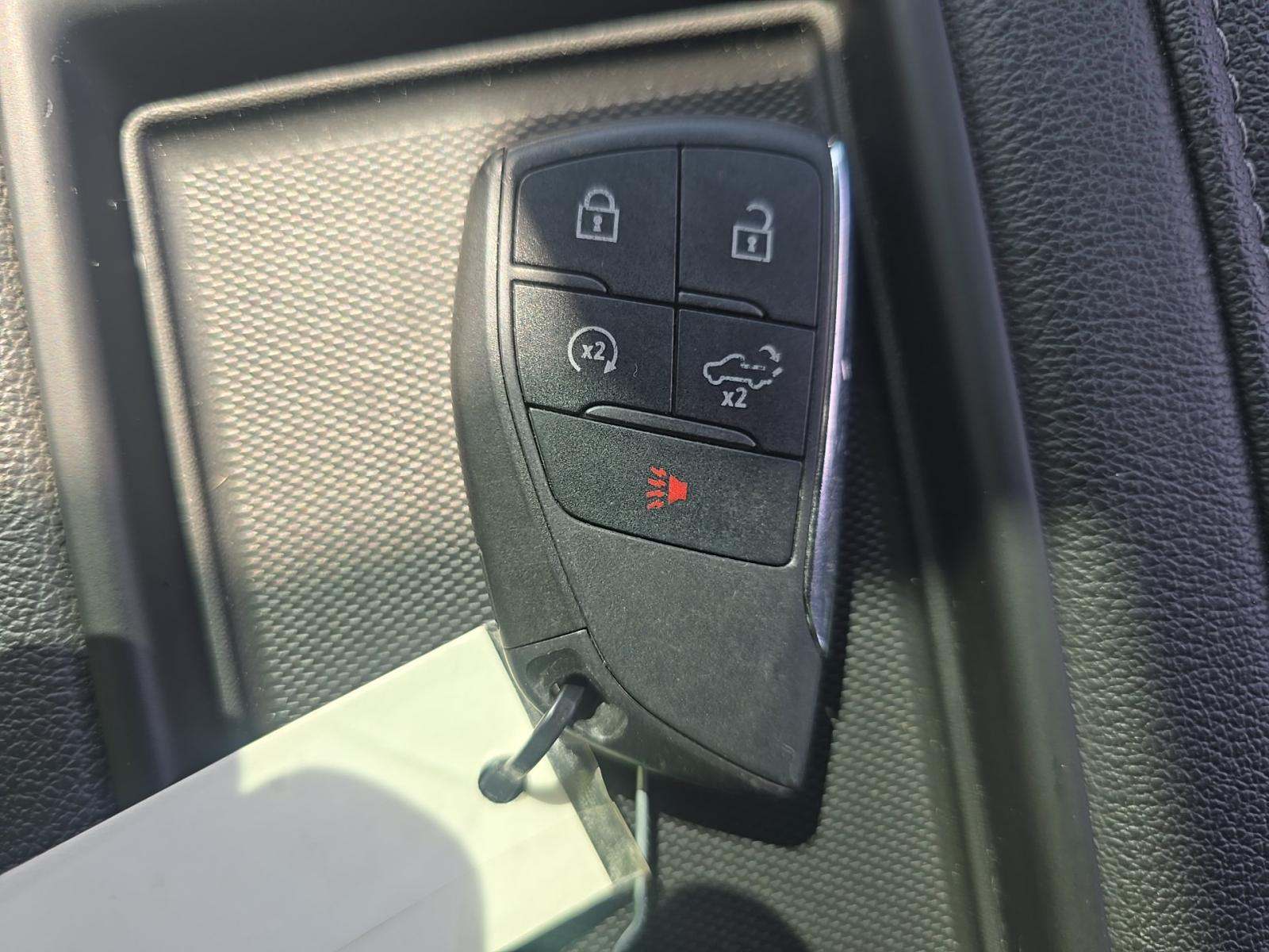 CHEVROLET SILVERADO - 7