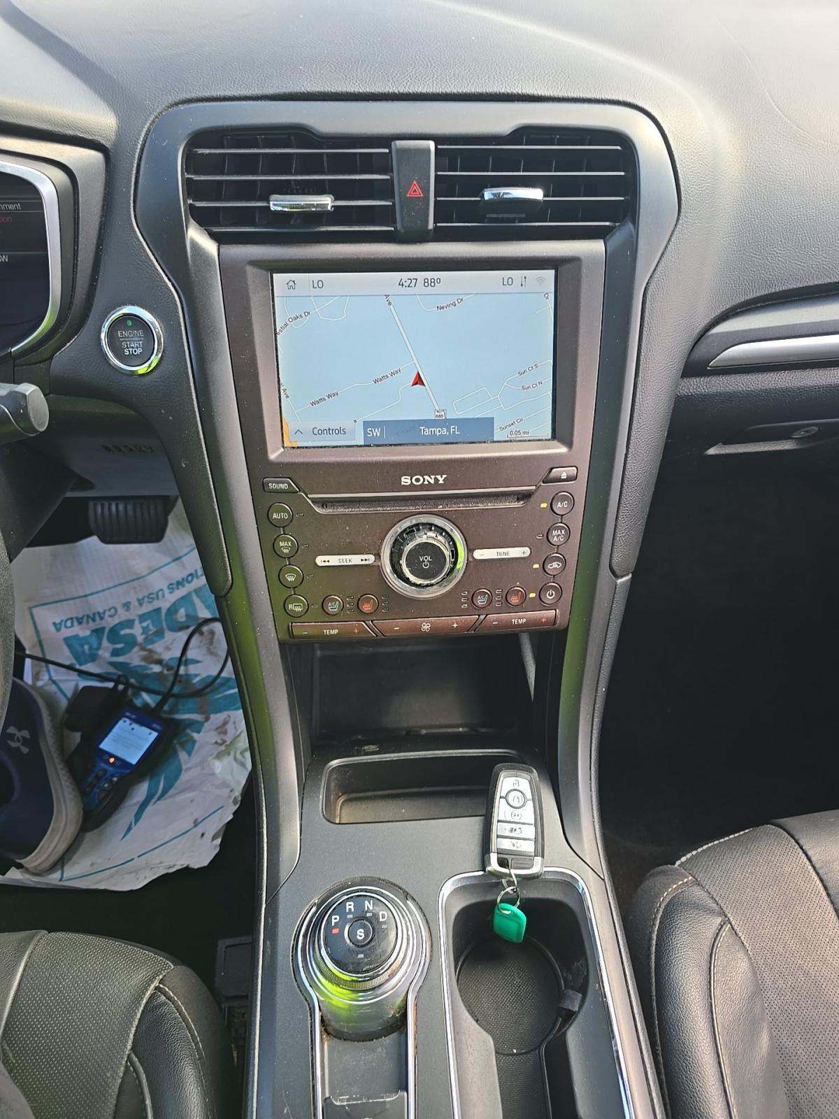 FORD FUSION - 10