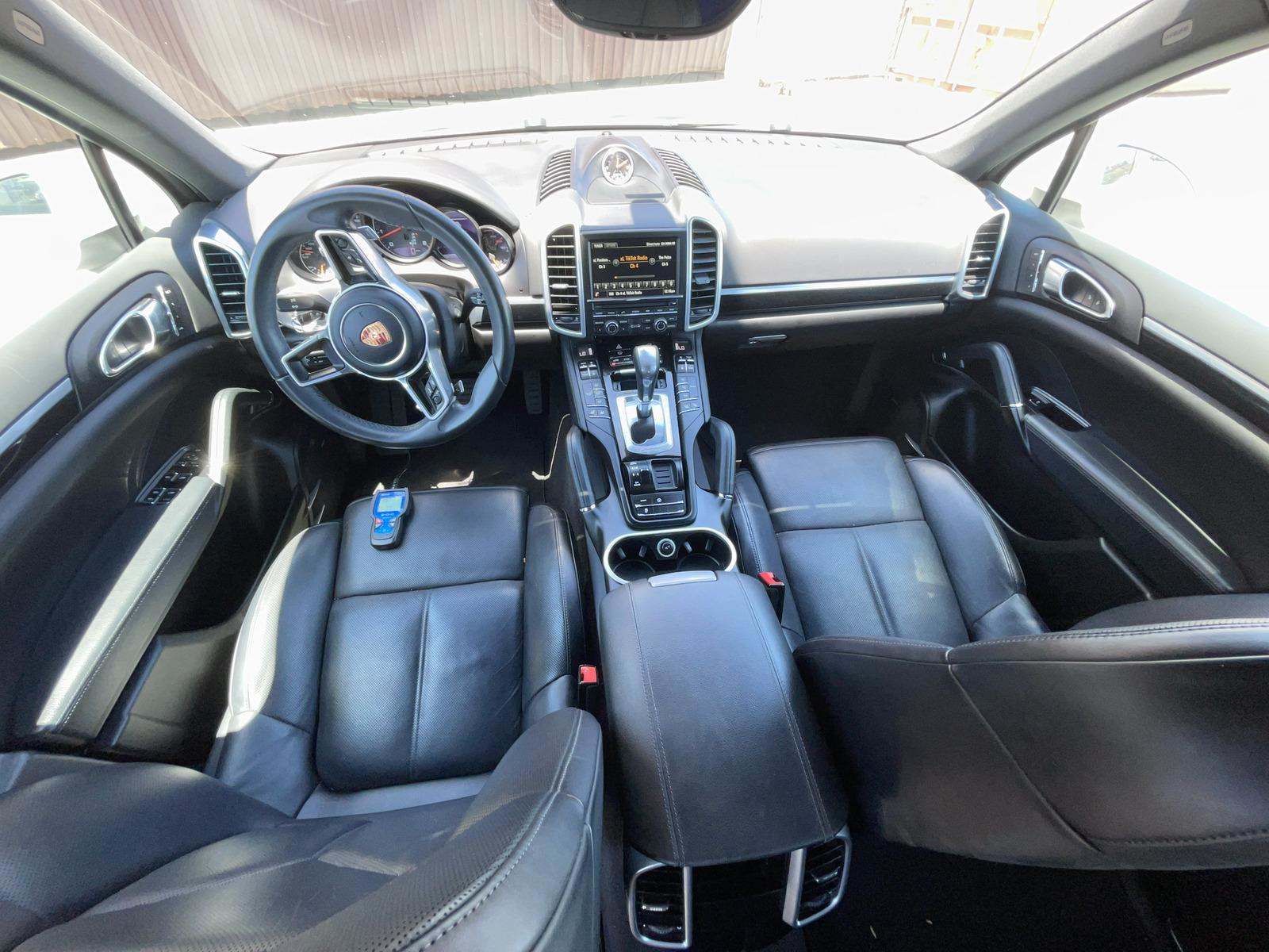 2016 Porsche Cayenne 4D SUV 3.6L AWD