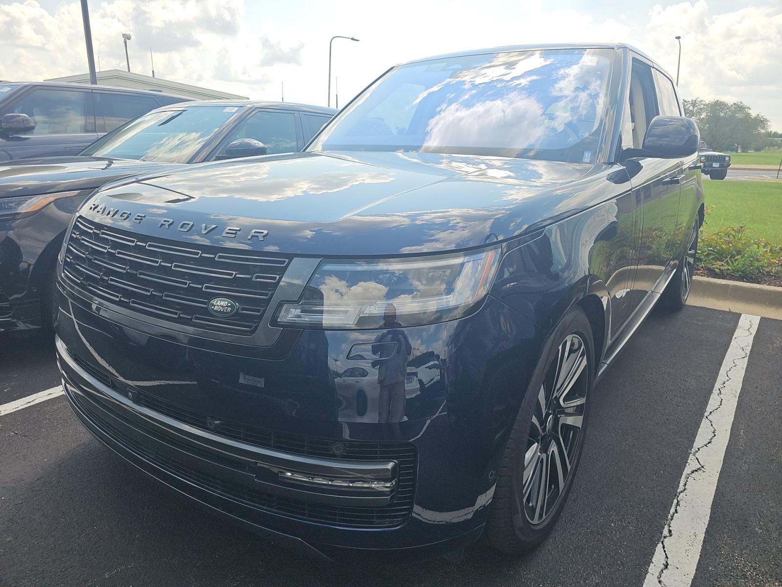2023 Land Rover Range Rover SE AWD