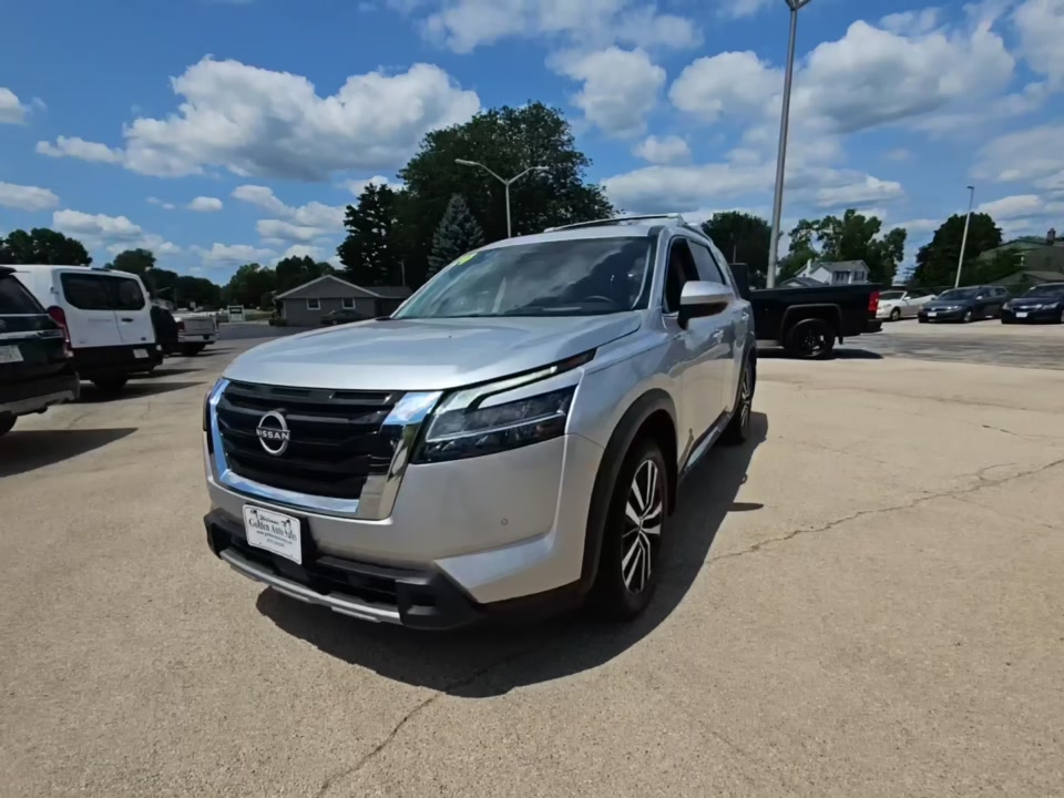 2024 Nissan Pathfinder Platinum FWD