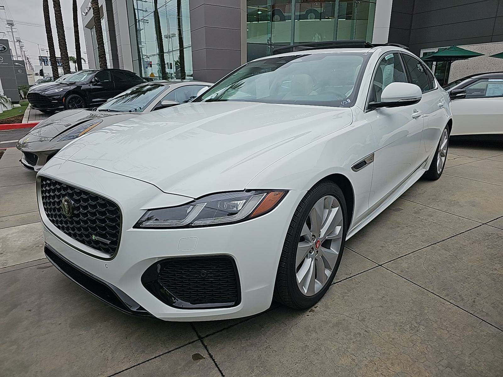 2022 Jaguar XF R-Dynamic SE AWD