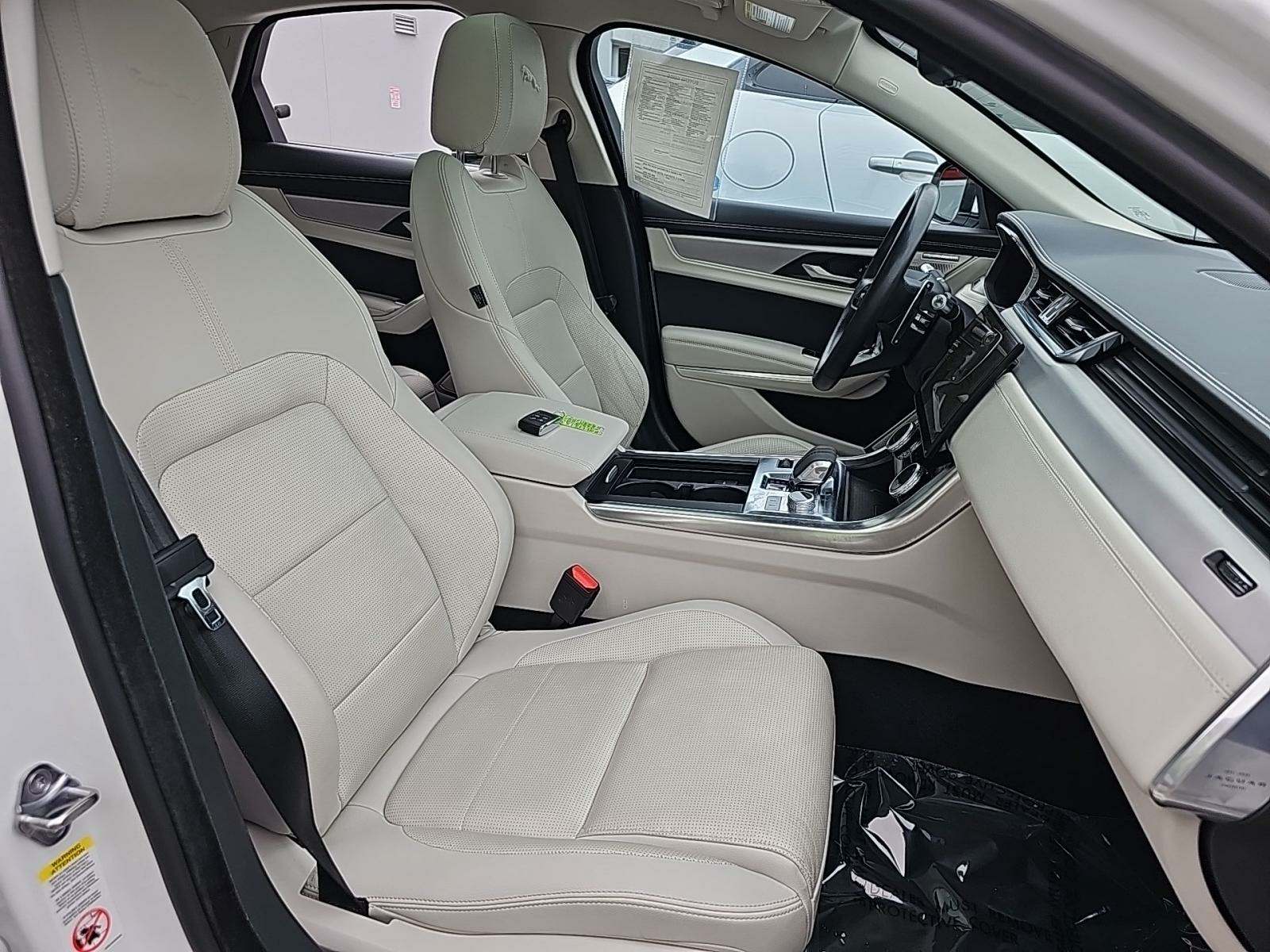 2022 Jaguar XF R-Dynamic SE AWD