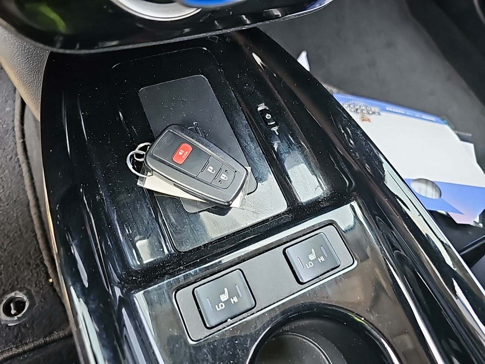 2022 Toyota Prius Prime Limited FWD