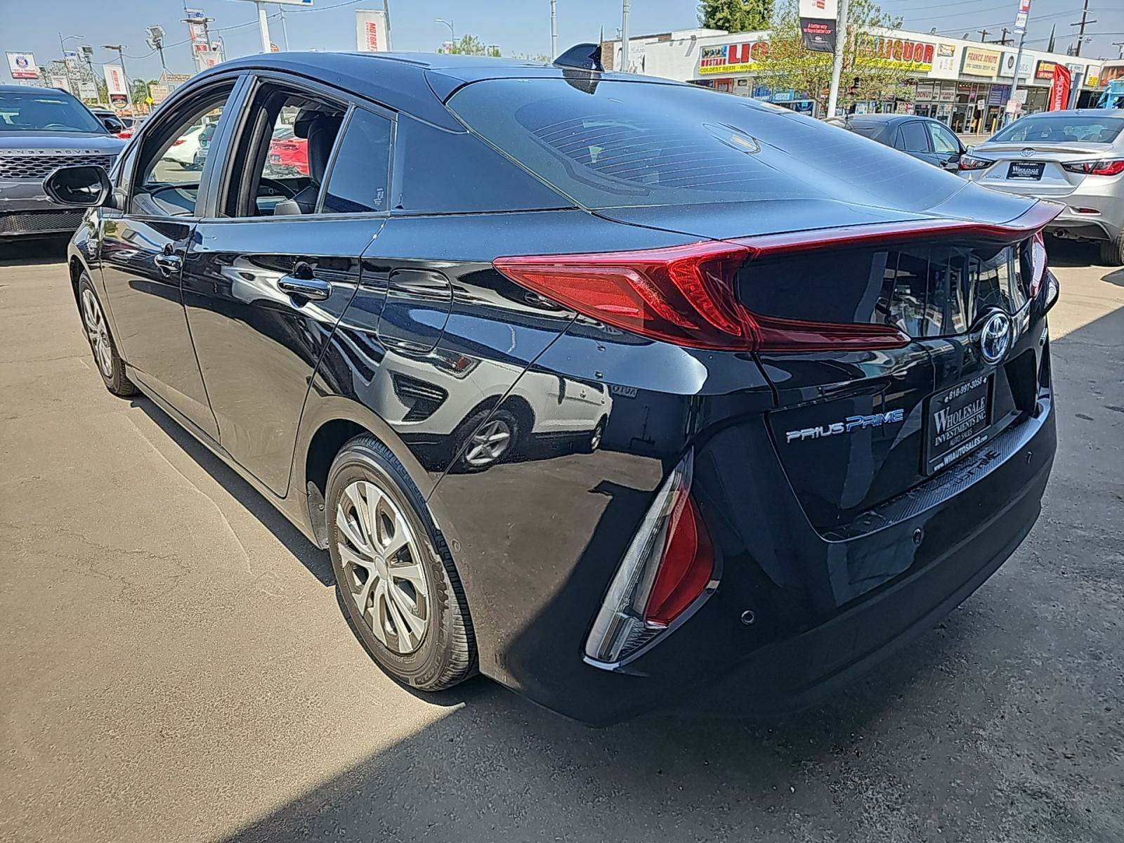 2022 Toyota Prius Prime Limited FWD