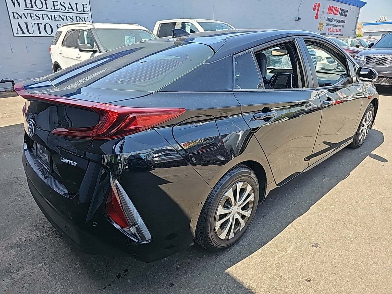2022 Toyota Prius Prime Limited FWD
