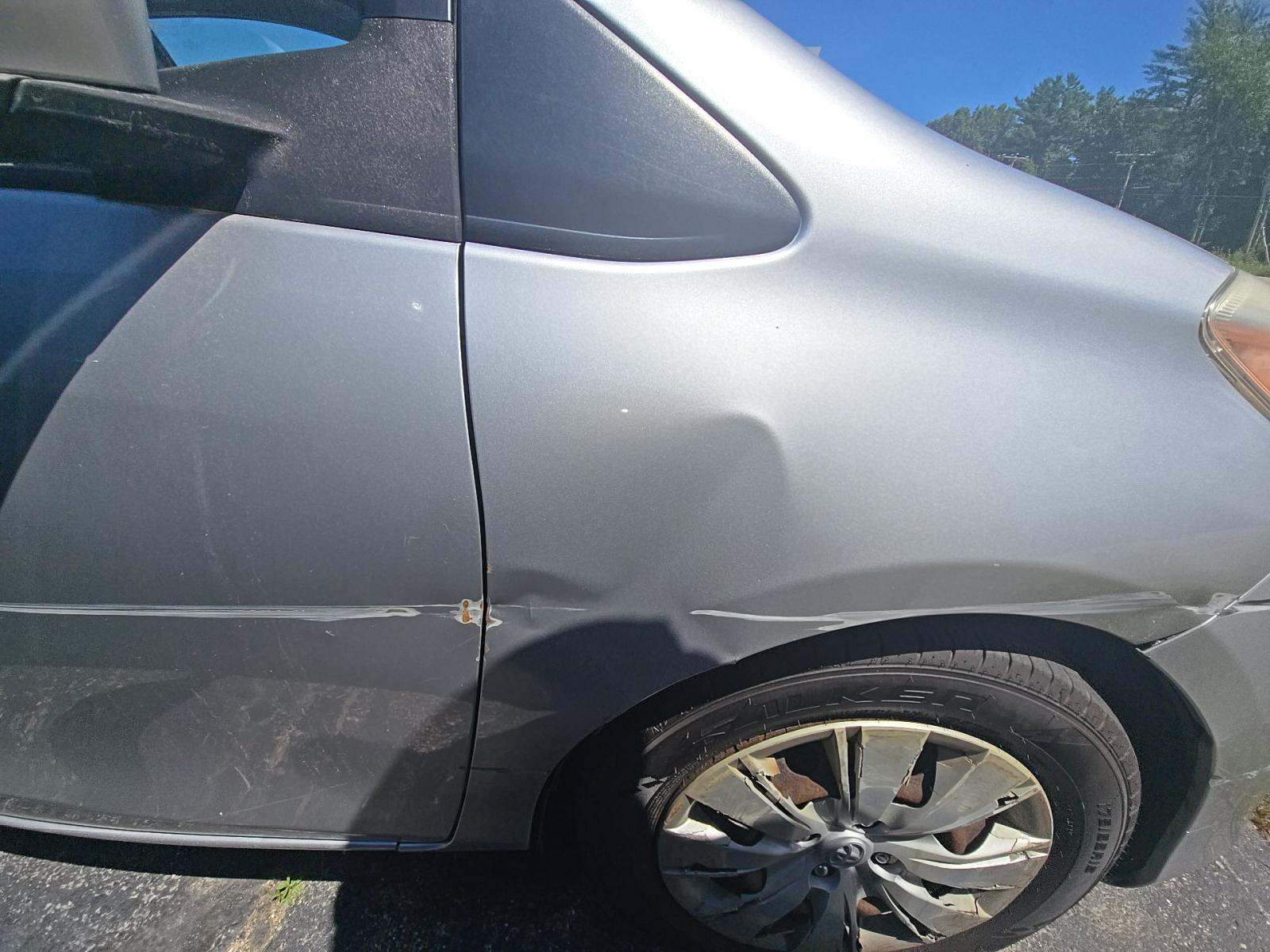 2013 Toyota Yaris L FWD