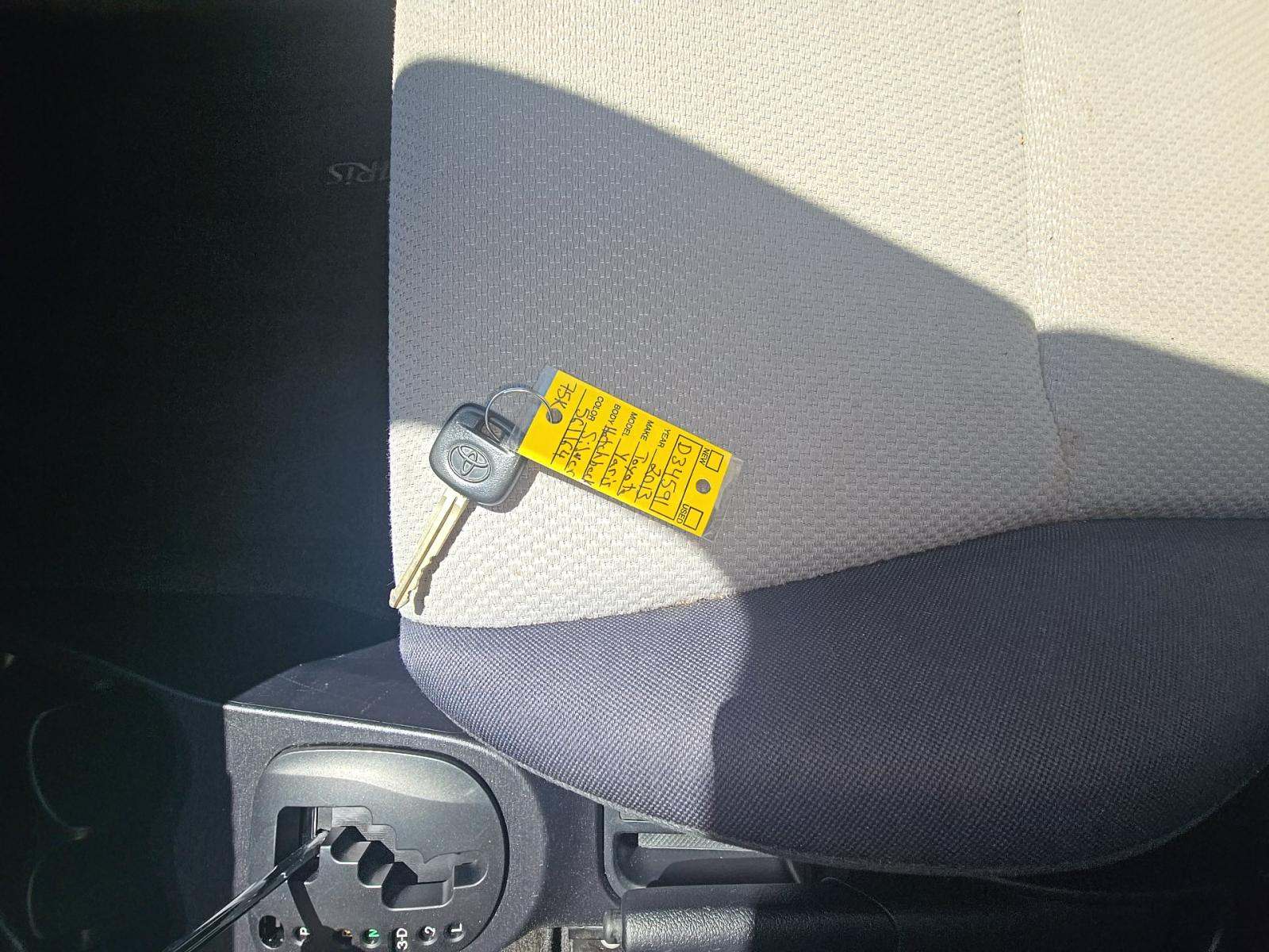 2013 Toyota Yaris L FWD