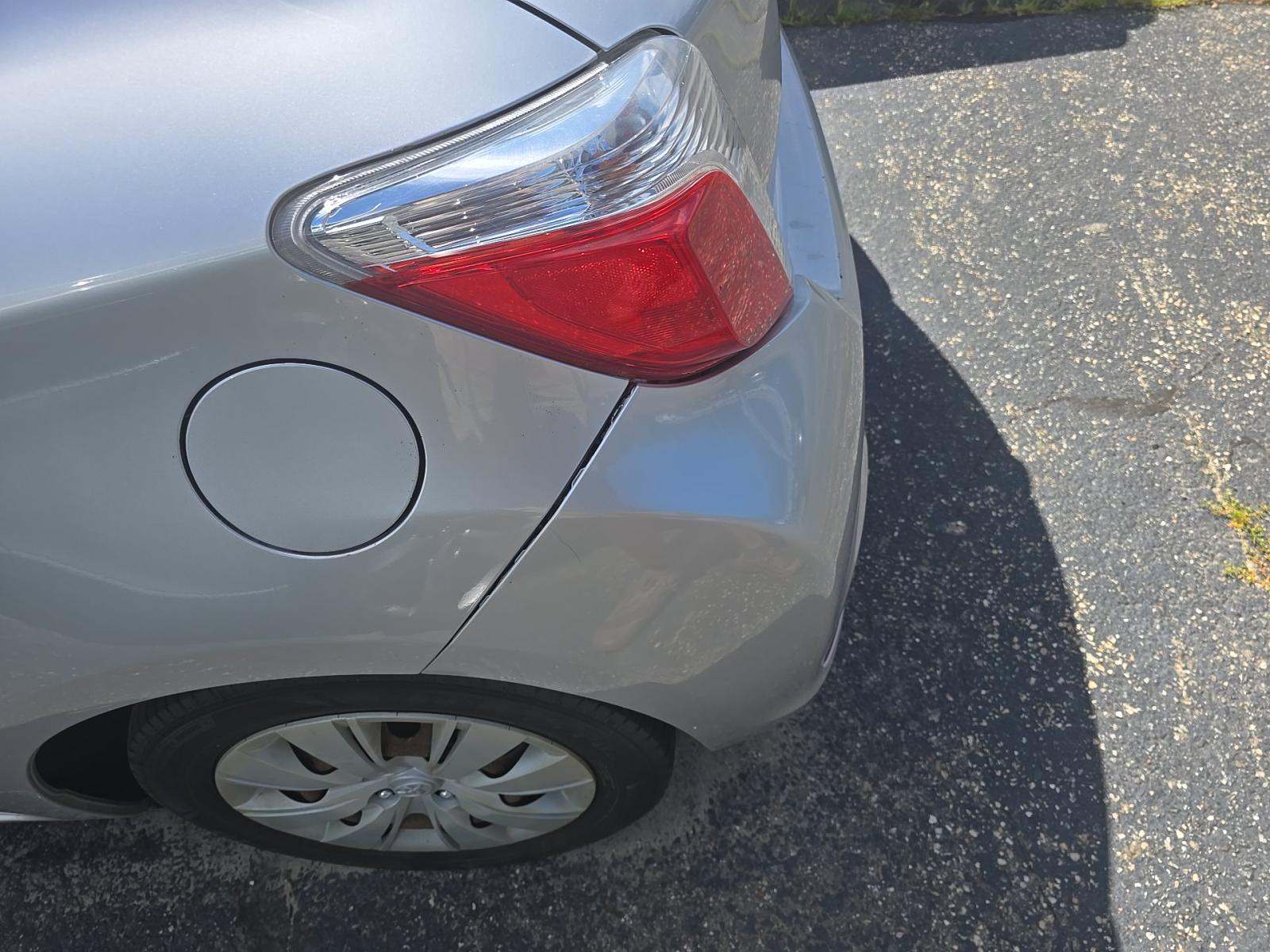 2013 Toyota Yaris L FWD