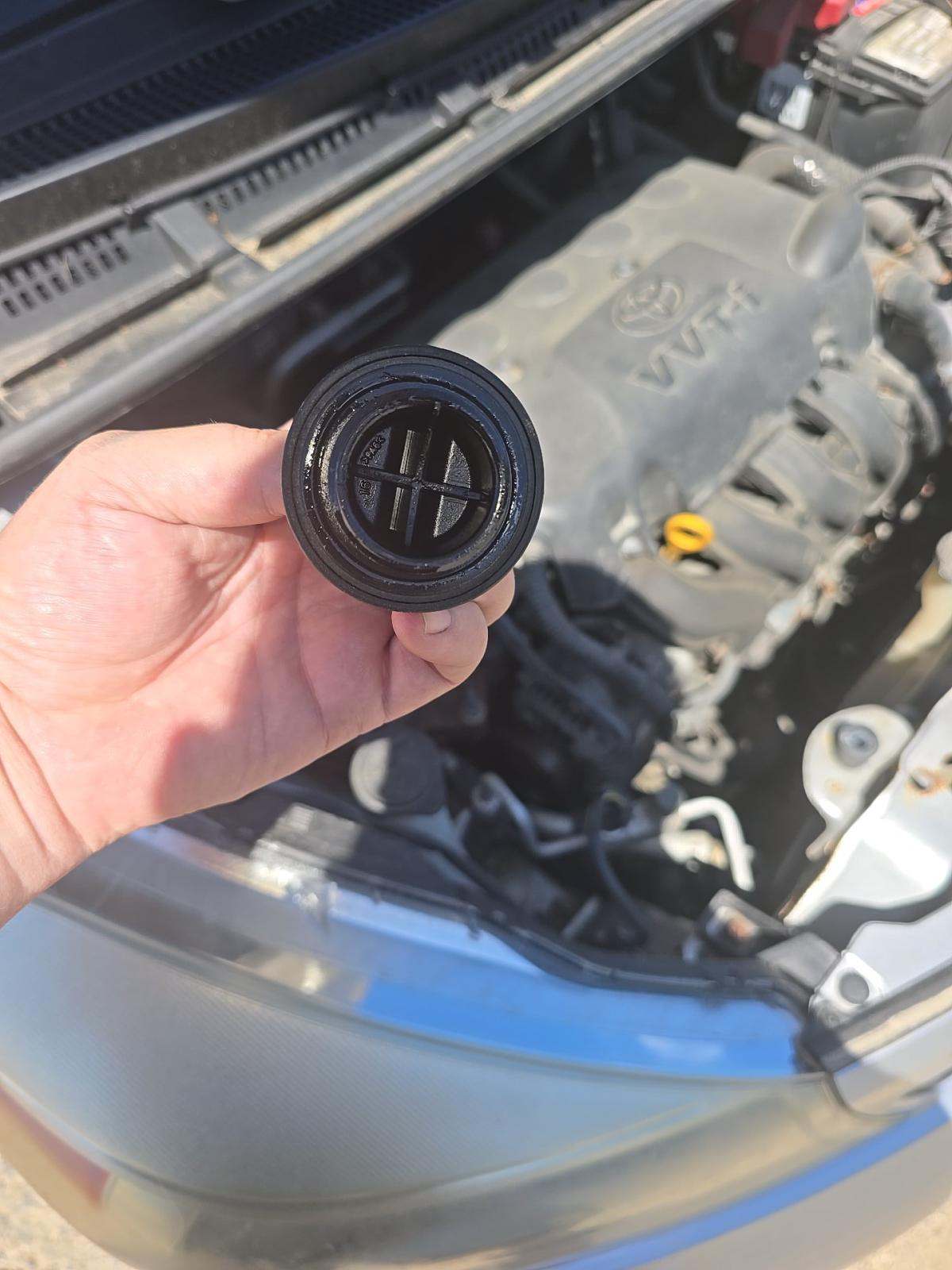 2013 Toyota Yaris L FWD