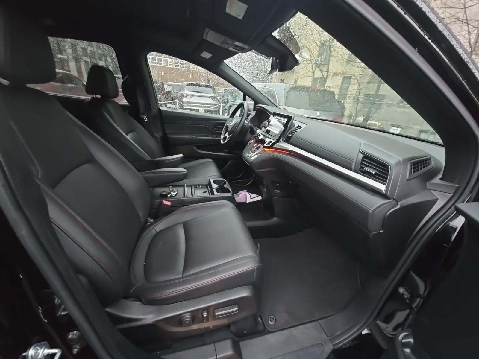 2023 Honda Odyssey Sport FWD