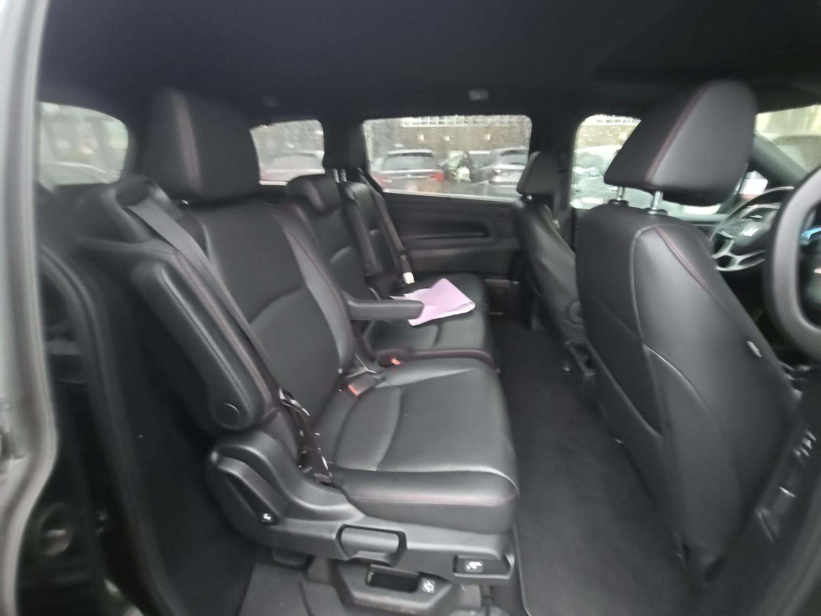 2023 Honda Odyssey Sport FWD