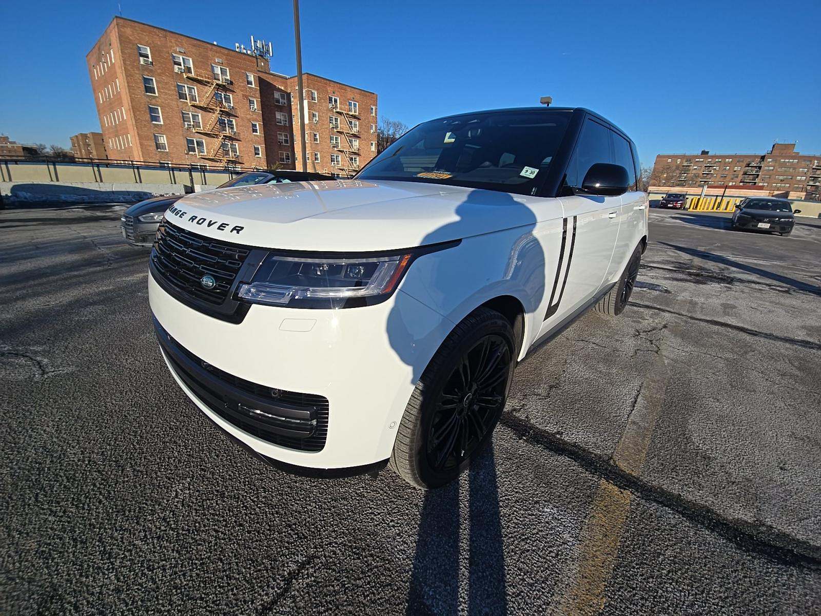 2025 Land Rover Range Rover SE