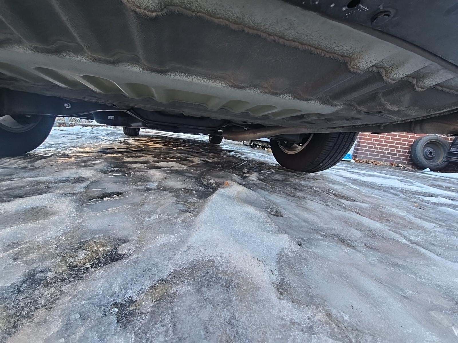 2024 Toyota Sienna LE FWD