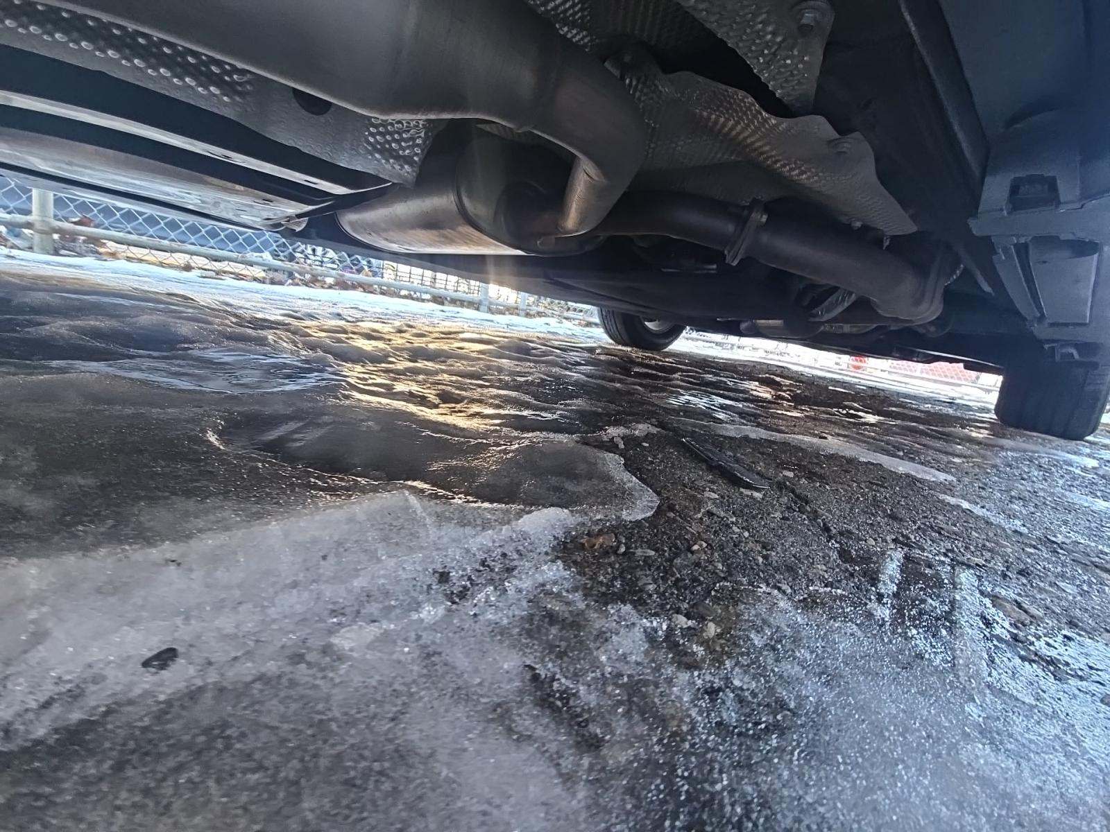 2024 Toyota Sienna LE FWD