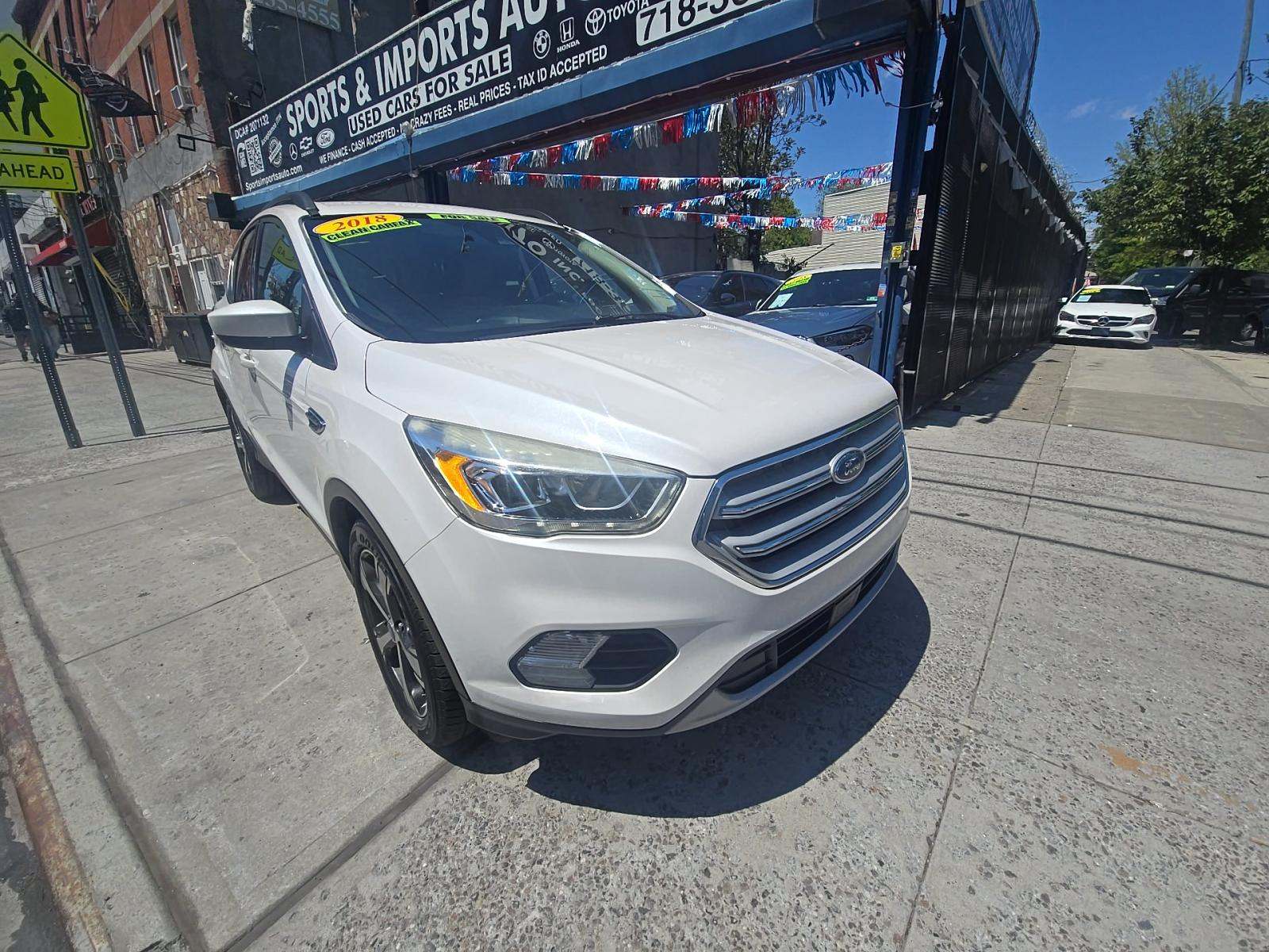 FORD ESCAPE - 4