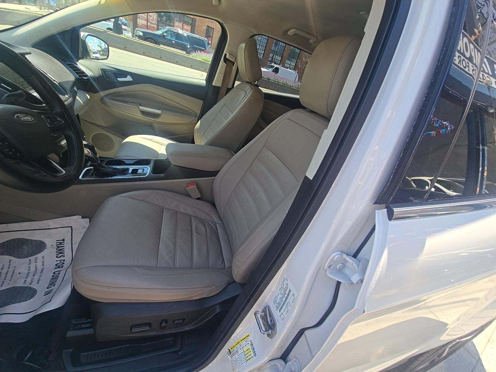 FORD ESCAPE - 6