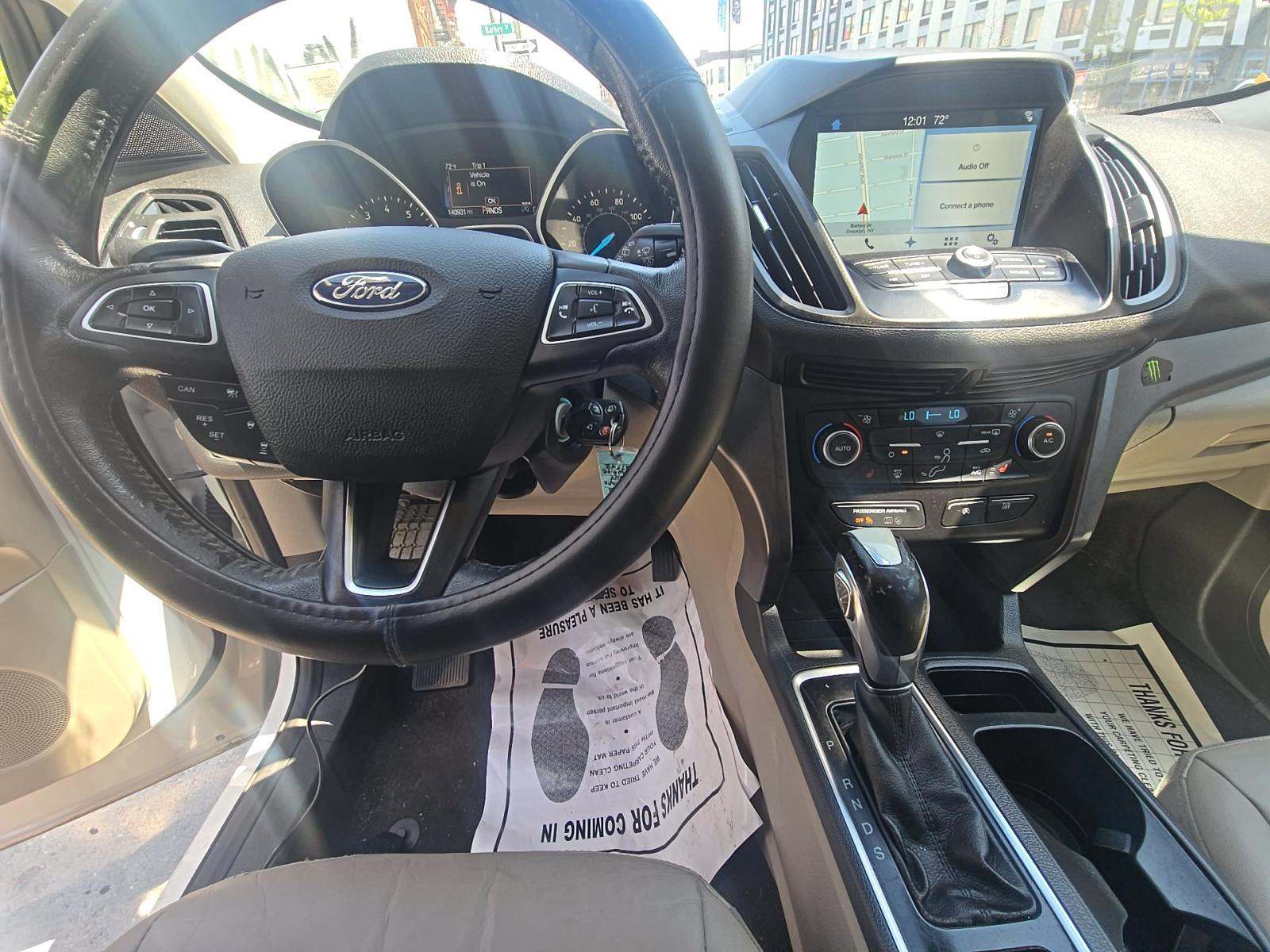 FORD ESCAPE - 10