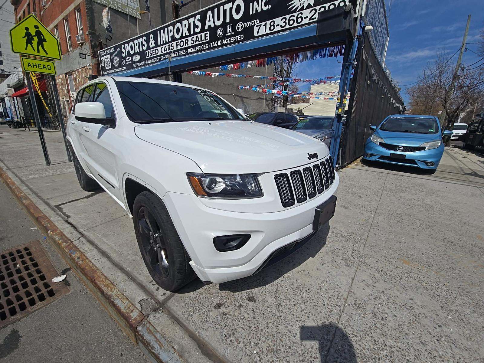 JEEP LAREDO ALTITUDE EDITION - 4
