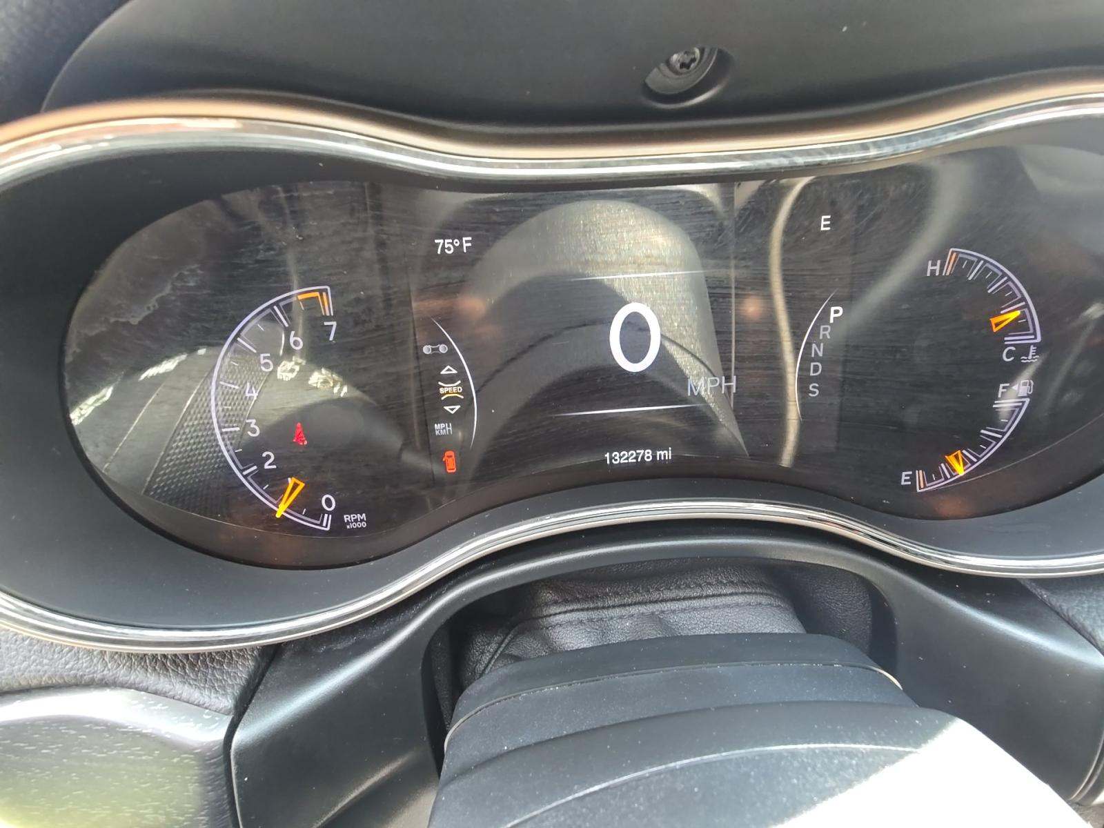 JEEP LAREDO ALTITUDE EDITION - 9