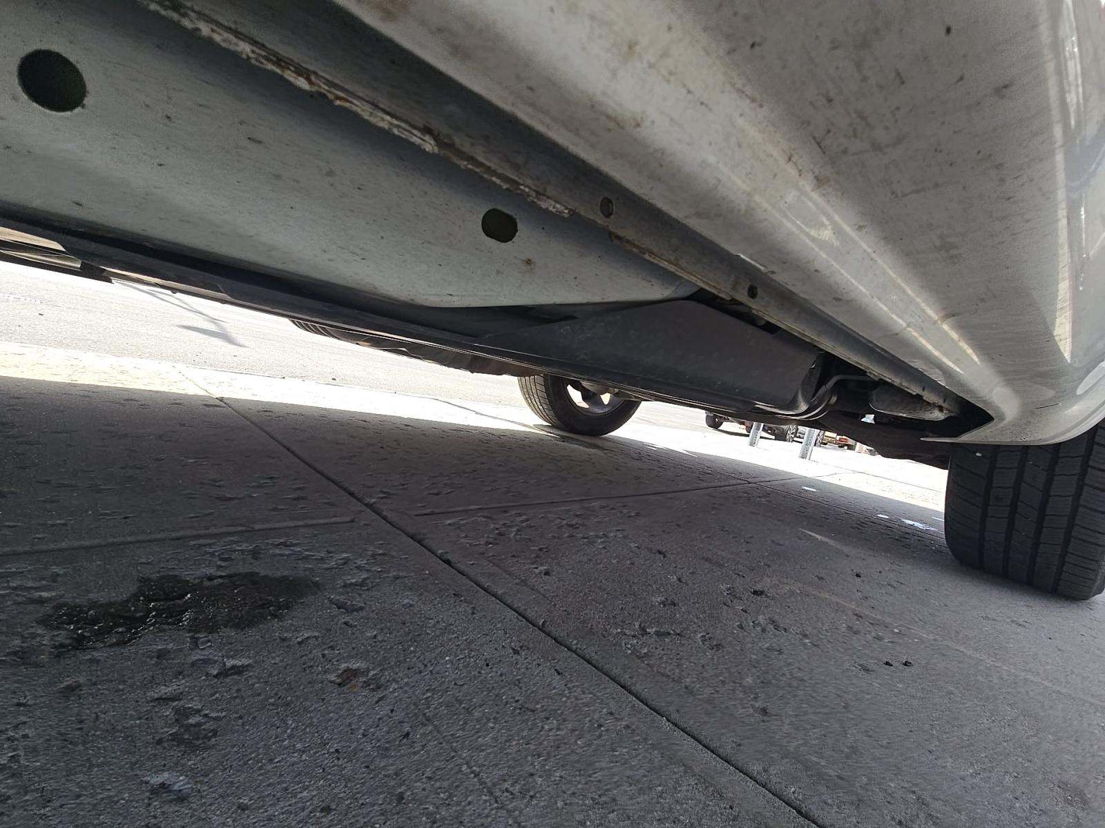 JEEP LAREDO ALTITUDE EDITION - 7