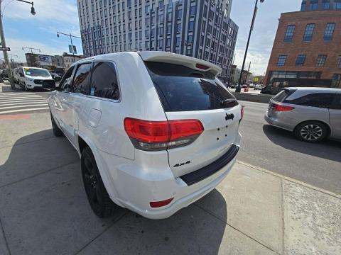 JEEP LAREDO ALTITUDE EDITION - 2
