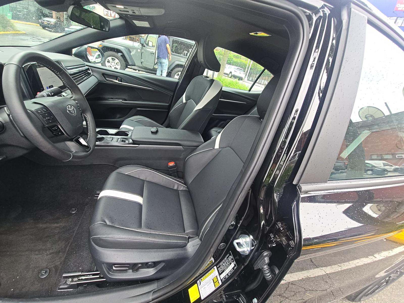 TOYOTA CAMRY - 6
