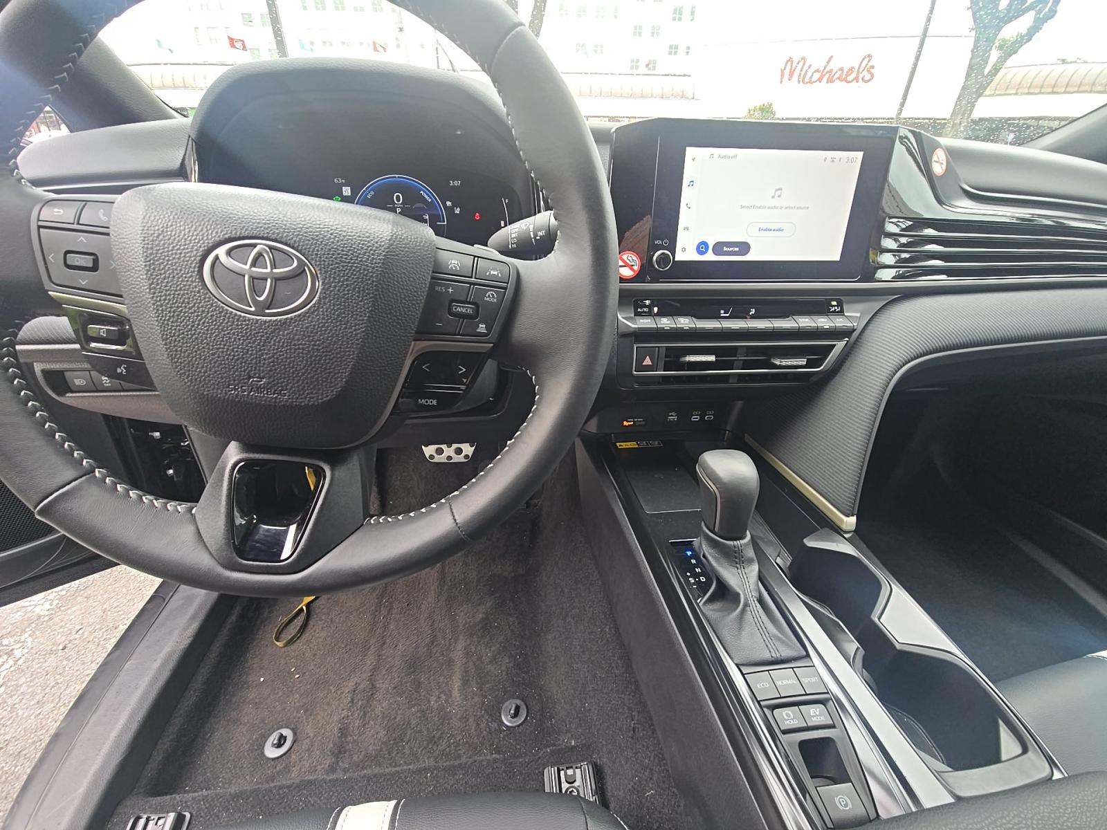 TOYOTA CAMRY - 10