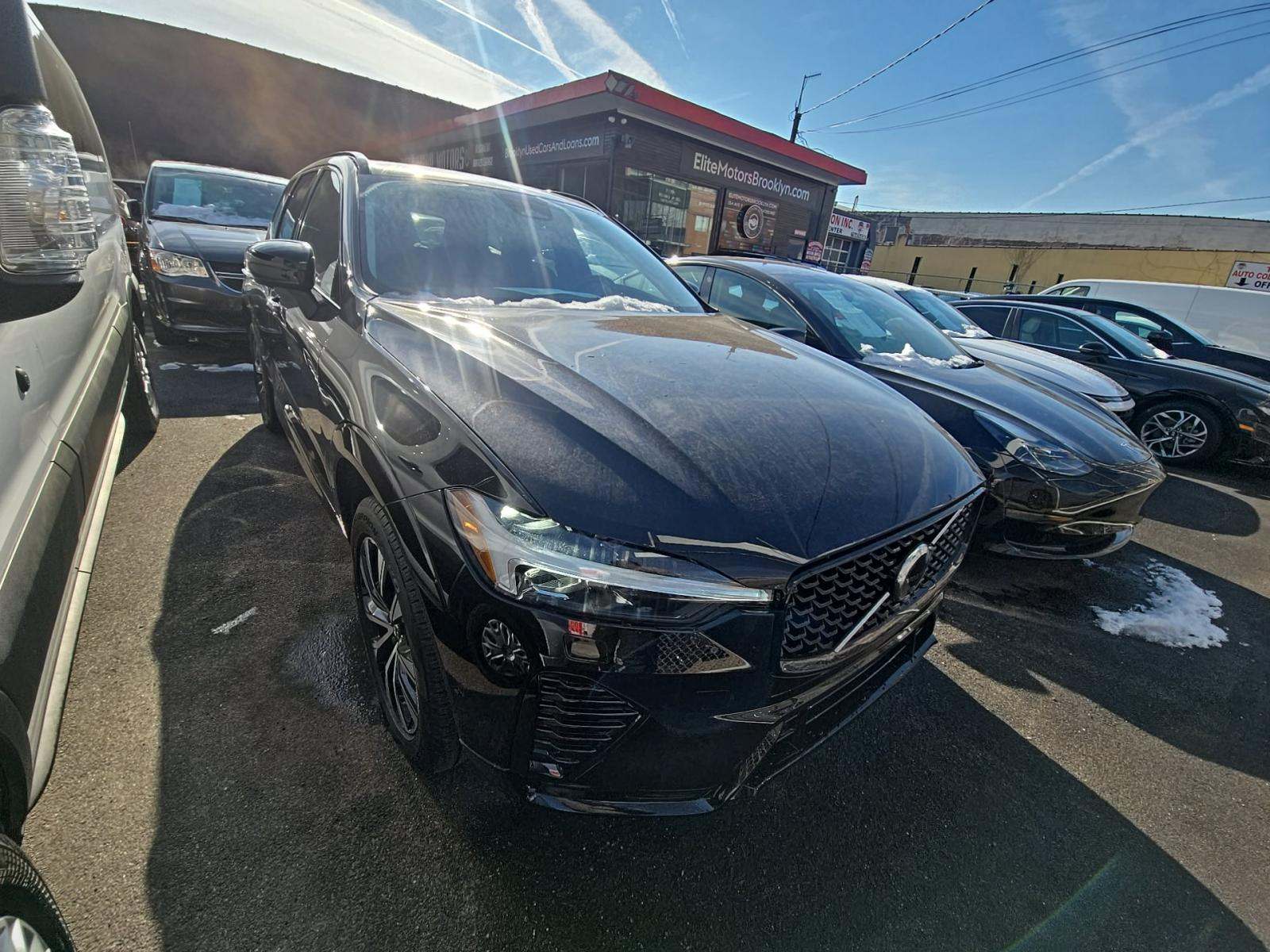 2025 Volvo XC60 B5 Plus AWD
