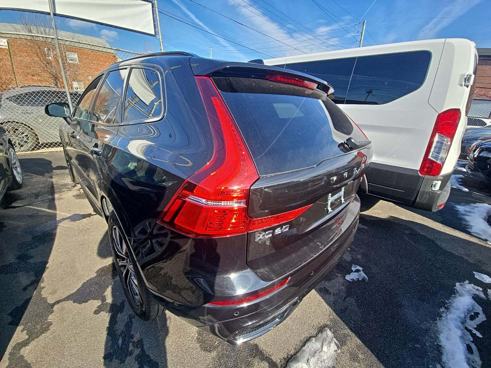 2025 Volvo XC60 B5 Plus AWD