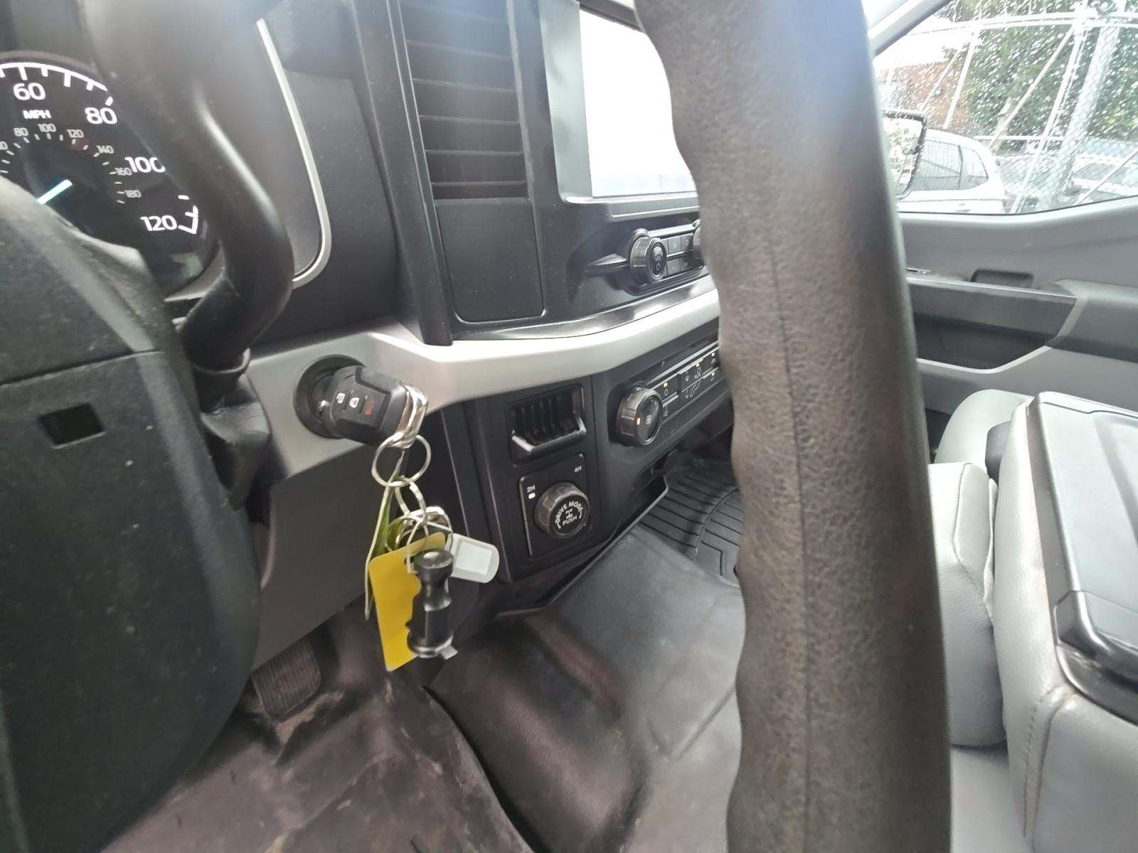 2022 Ford F-150 XL AWD