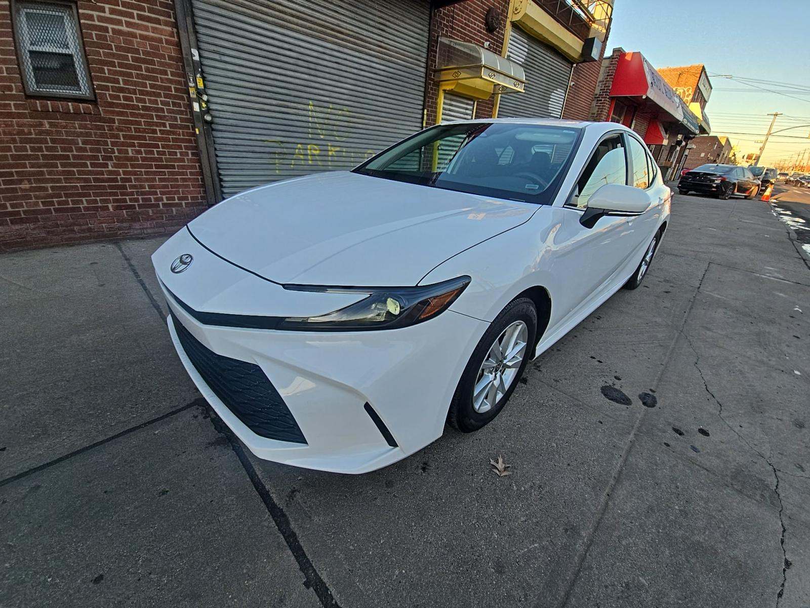 2025 Toyota Camry LE FWD