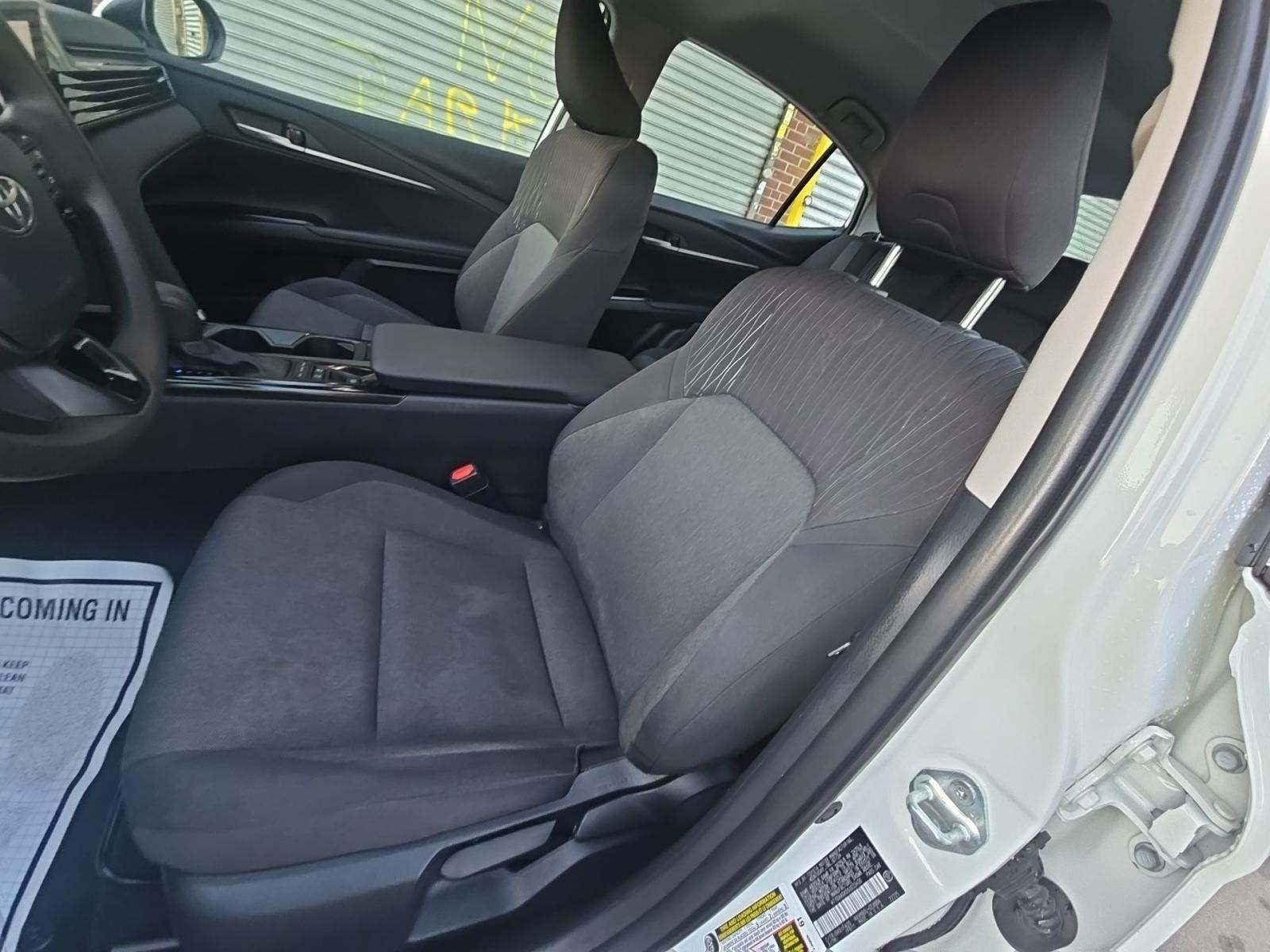 2025 Toyota Camry LE FWD