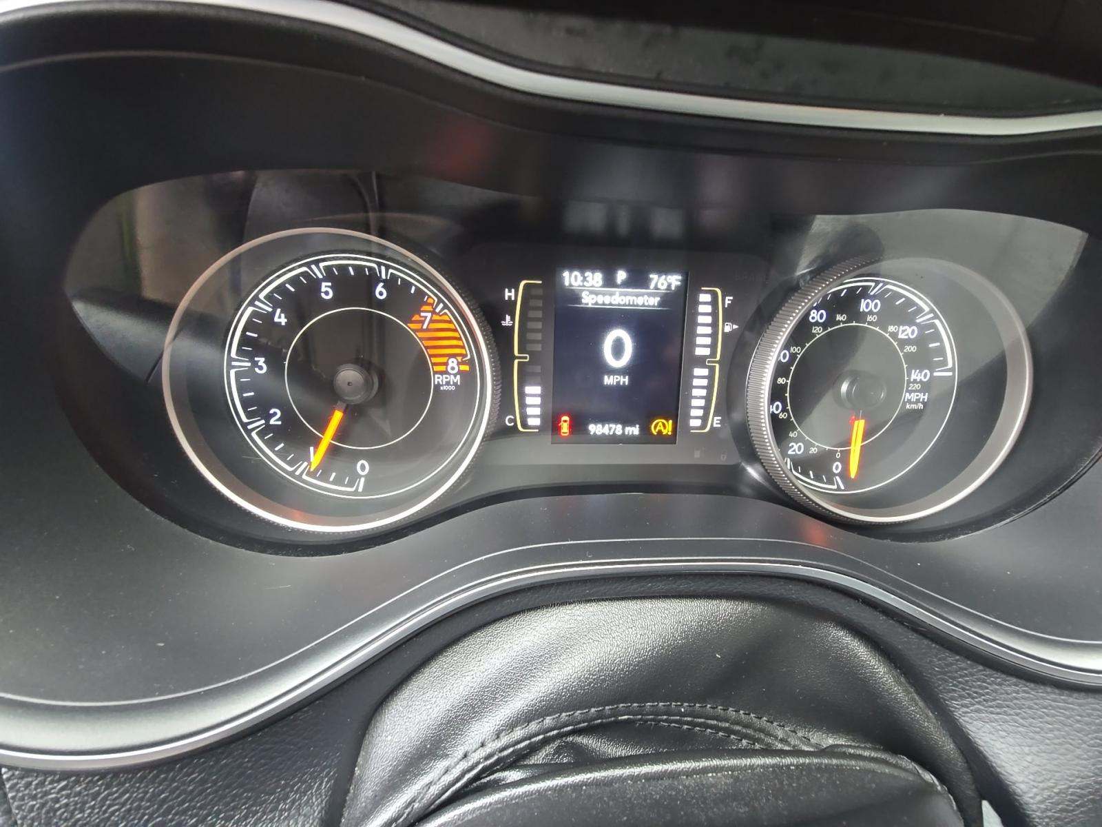 JEEP LATITUDE PLUS LUX - 9