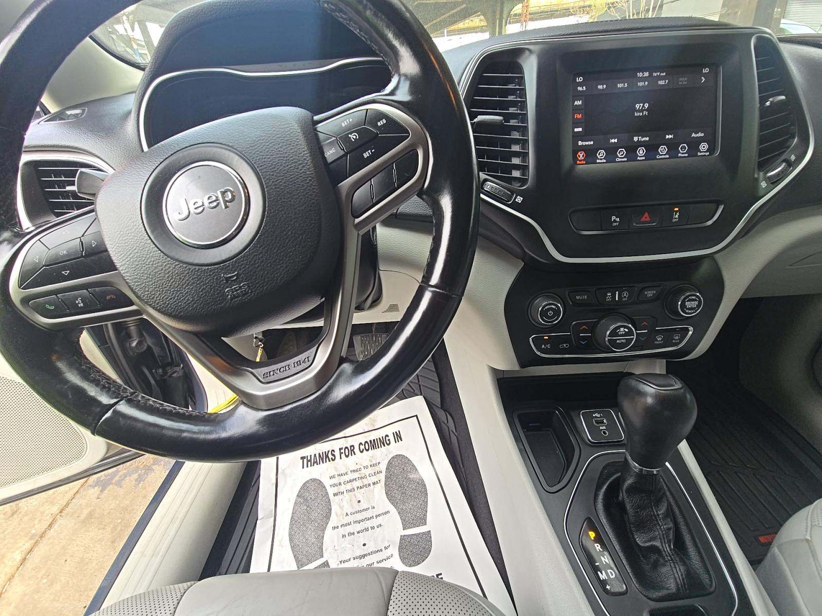 JEEP LATITUDE PLUS LUX - 10