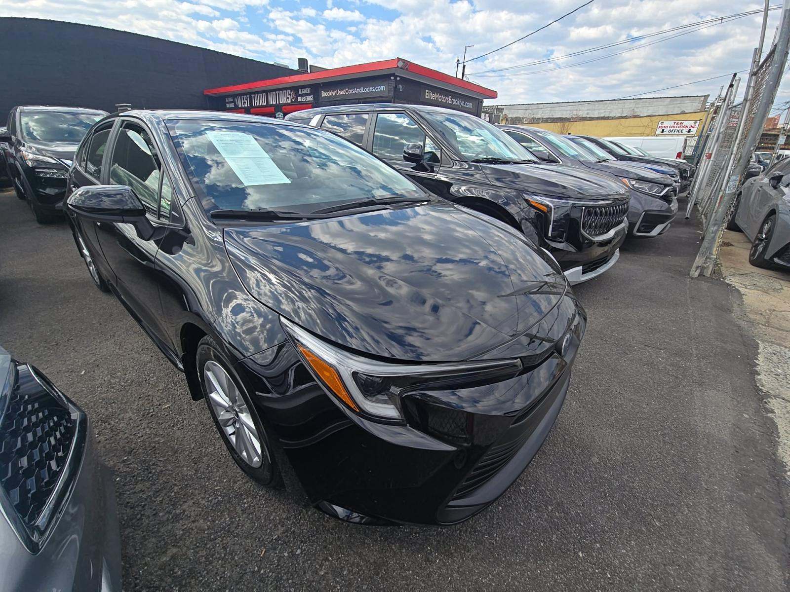 2024 Toyota Corolla Hybrid LE FWD