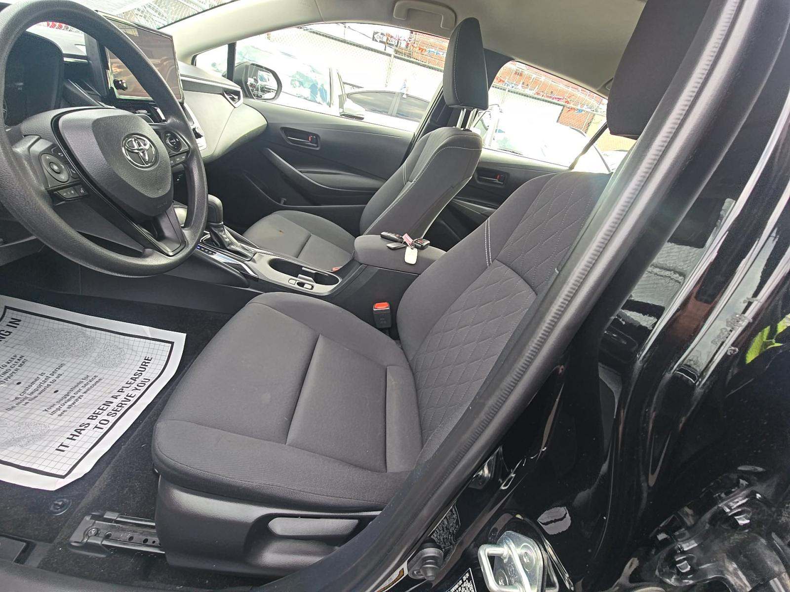 2024 Toyota Corolla Hybrid LE FWD