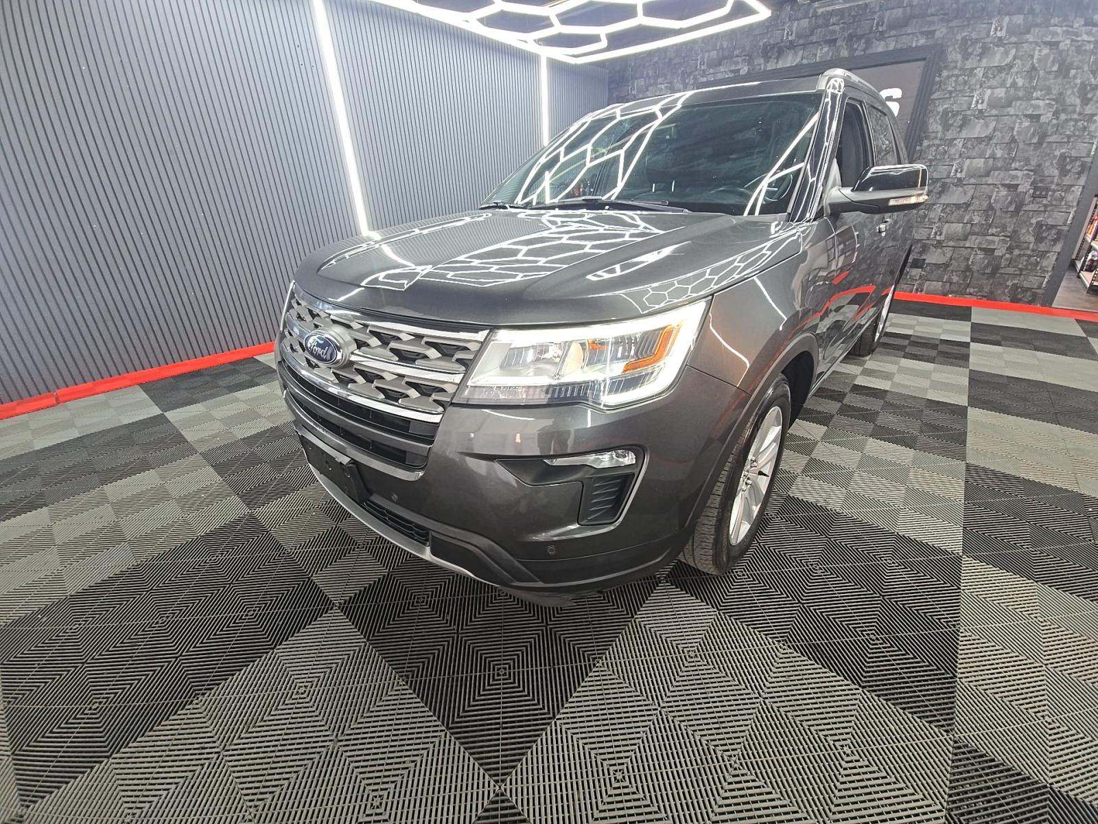 FORD EXPLORER - 1