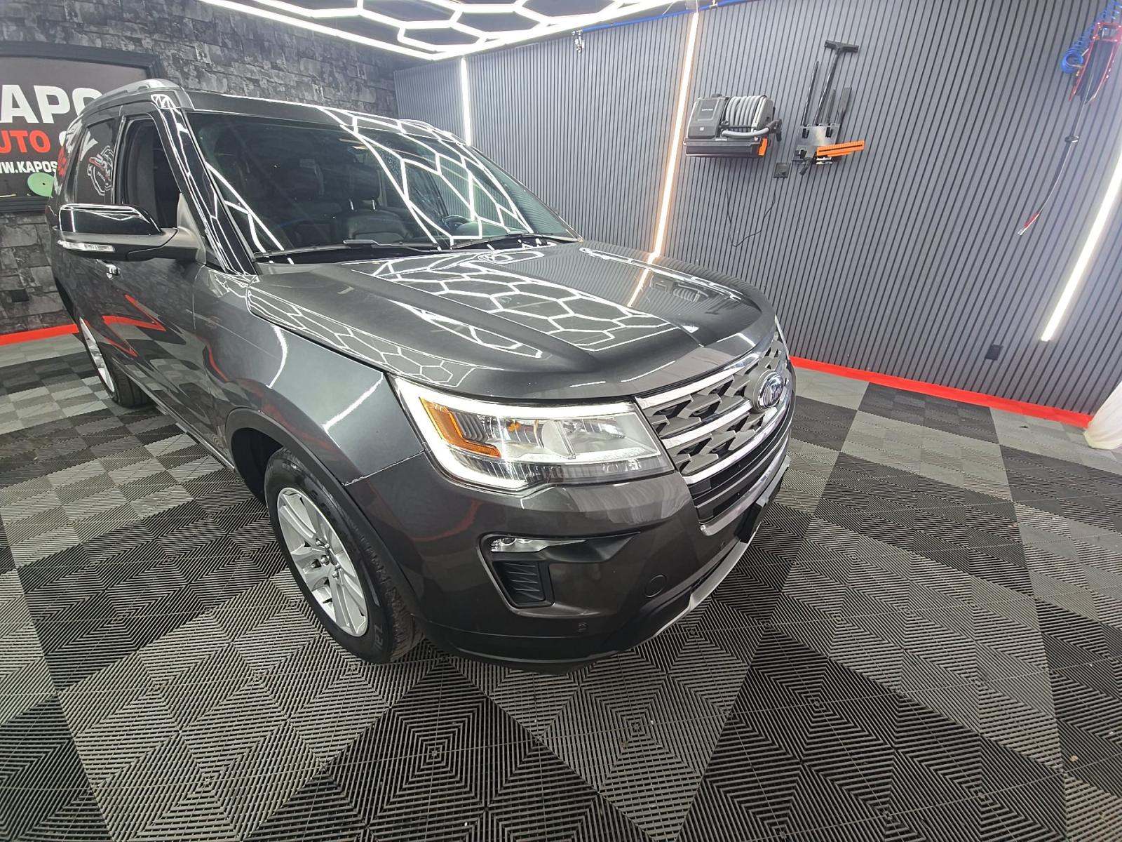 FORD EXPLORER - 4