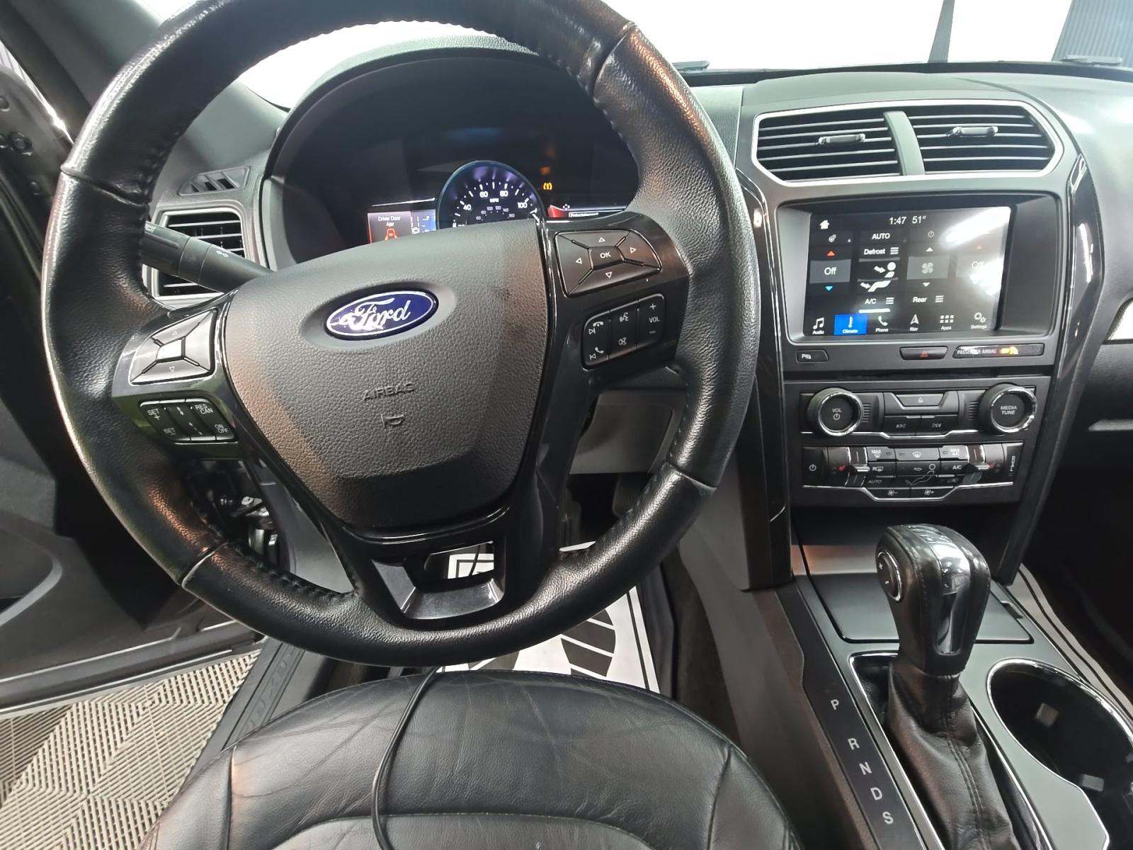 FORD EXPLORER - 10