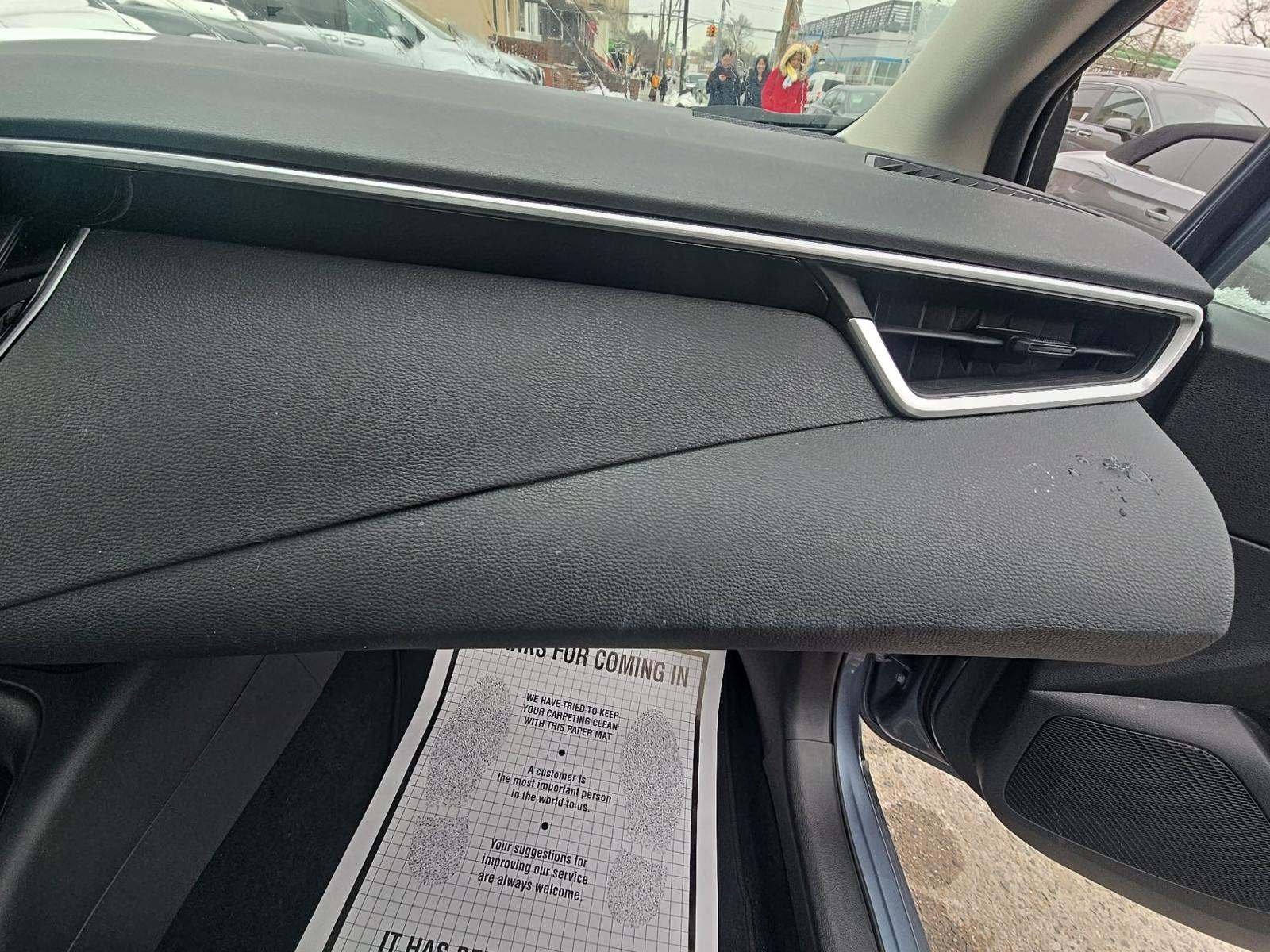 2024 Toyota Corolla LE FWD