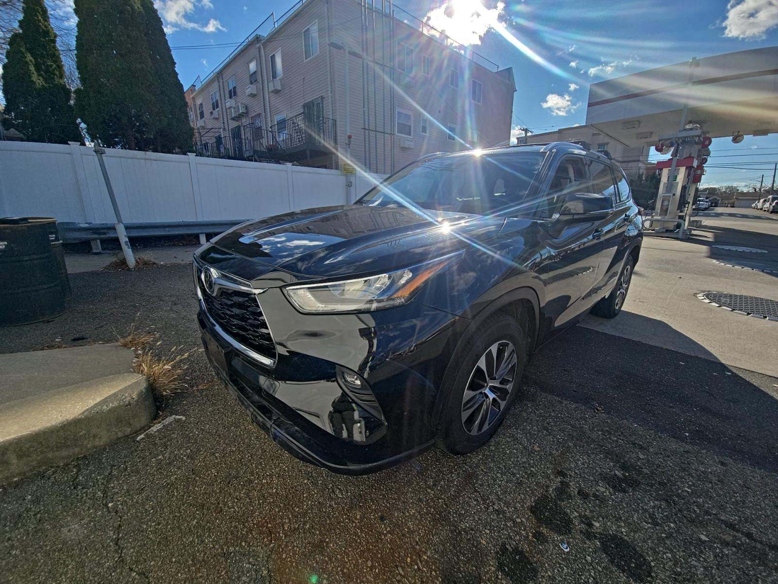 2020 Toyota Highlander XLE FWD