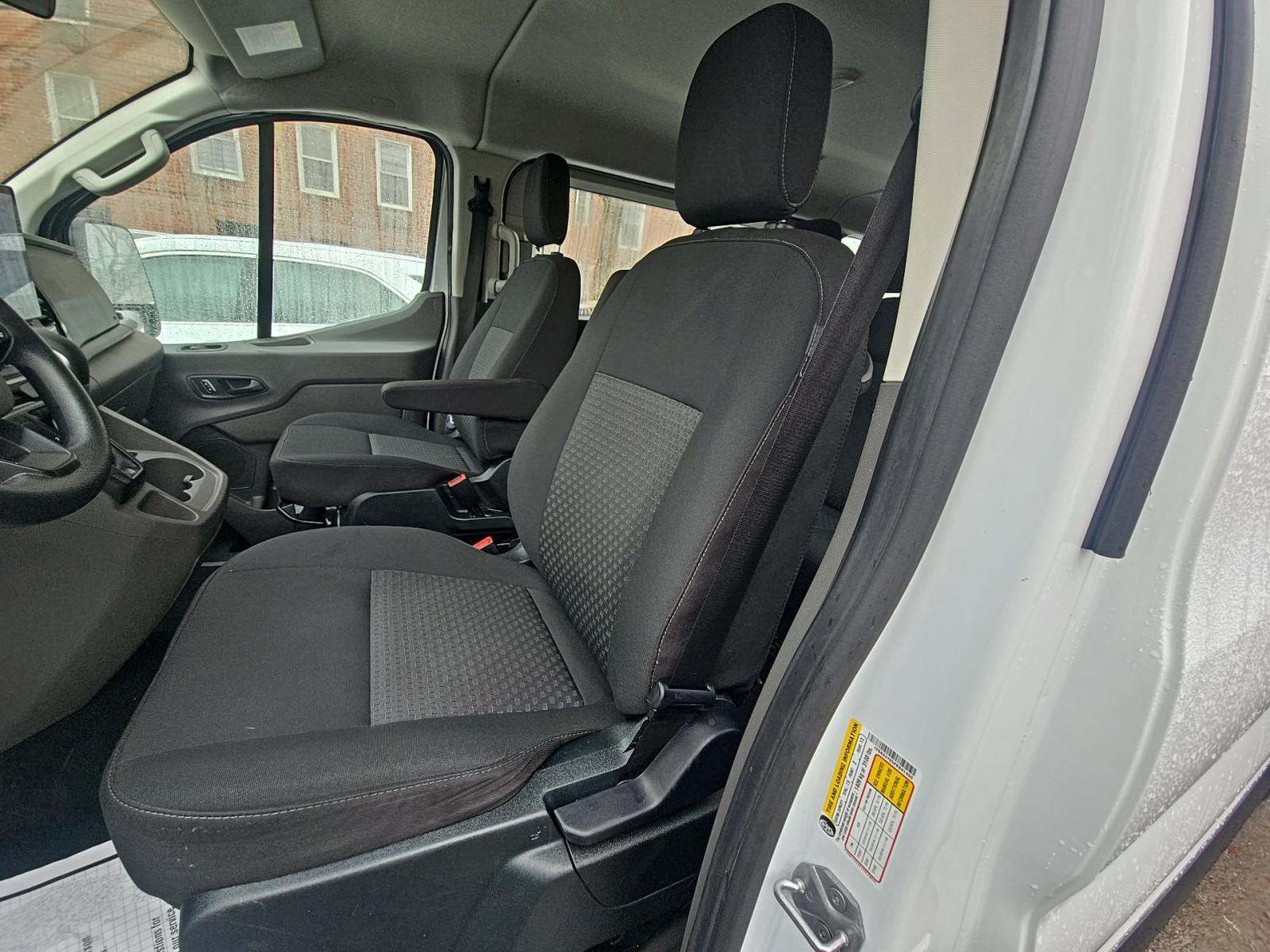 FORD TRANSIT 350 - 6