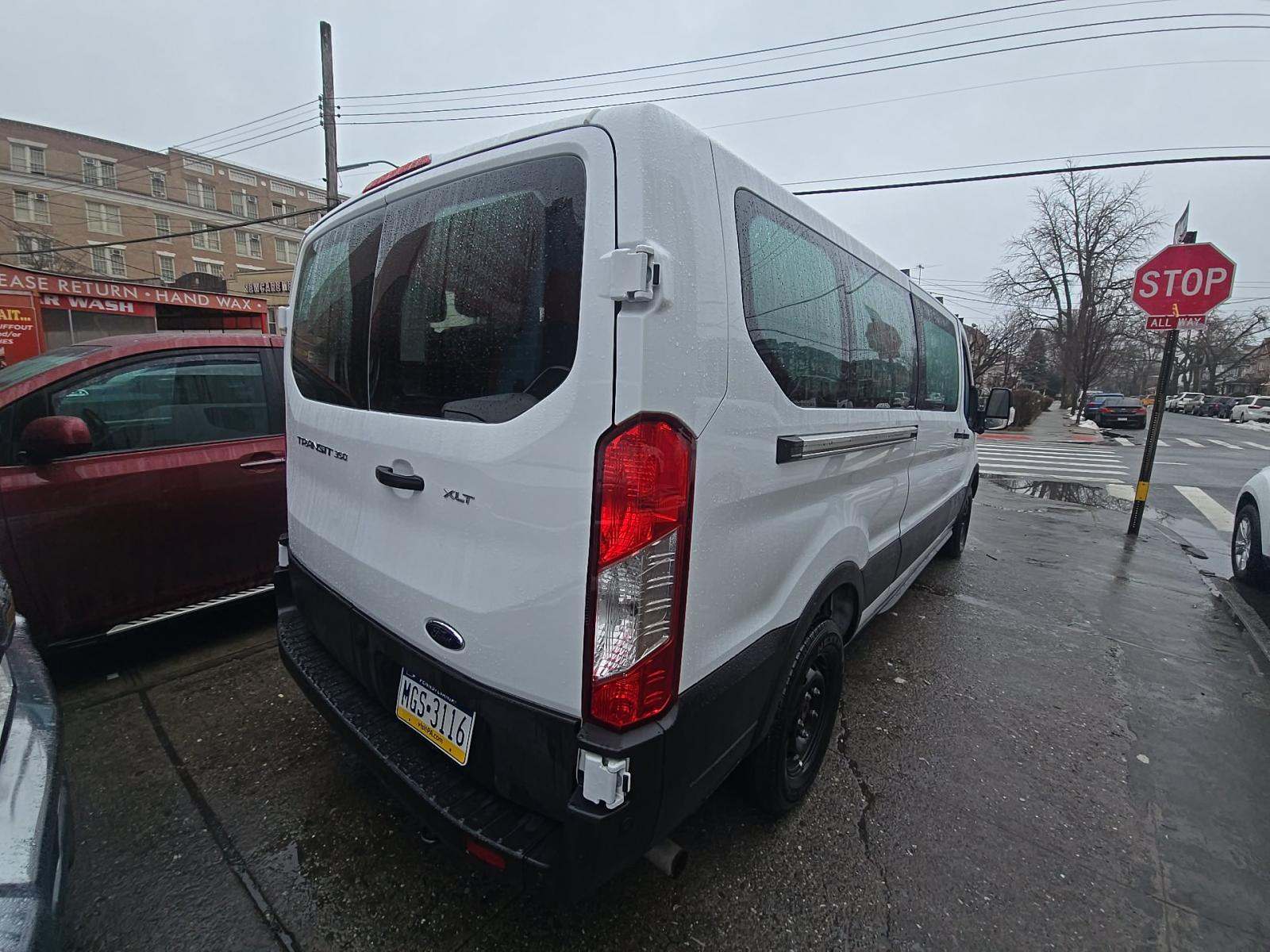 FORD TRANSIT 350 - 3