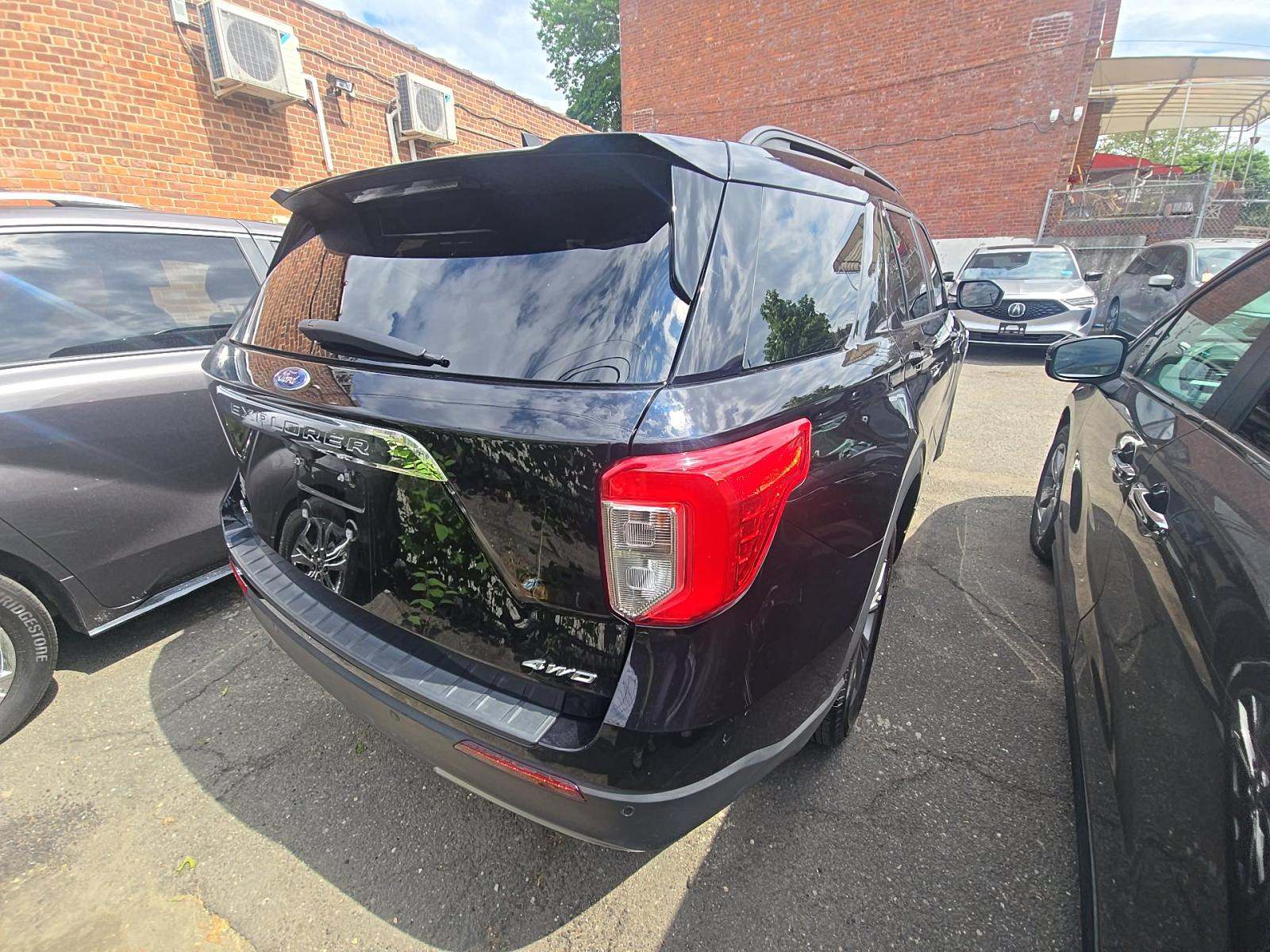 FORD EXPLORER - 3